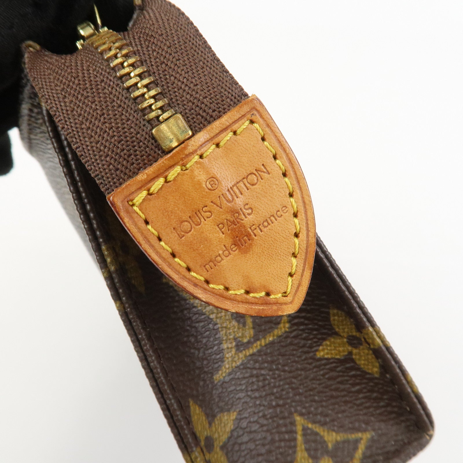 Louis Vuitton Monogram Pochette Toilette 15 Canvas Pouch M47546