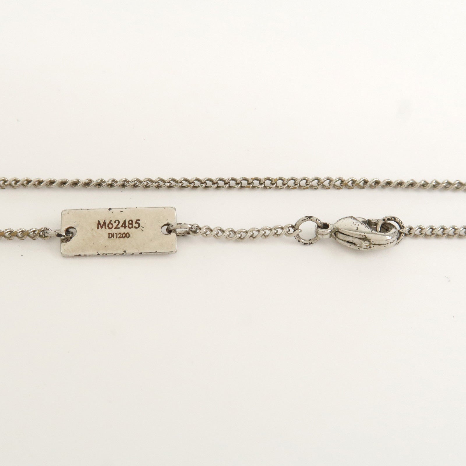 Louis Vuitton Monogram Metal Ring Necklace Silver M62485