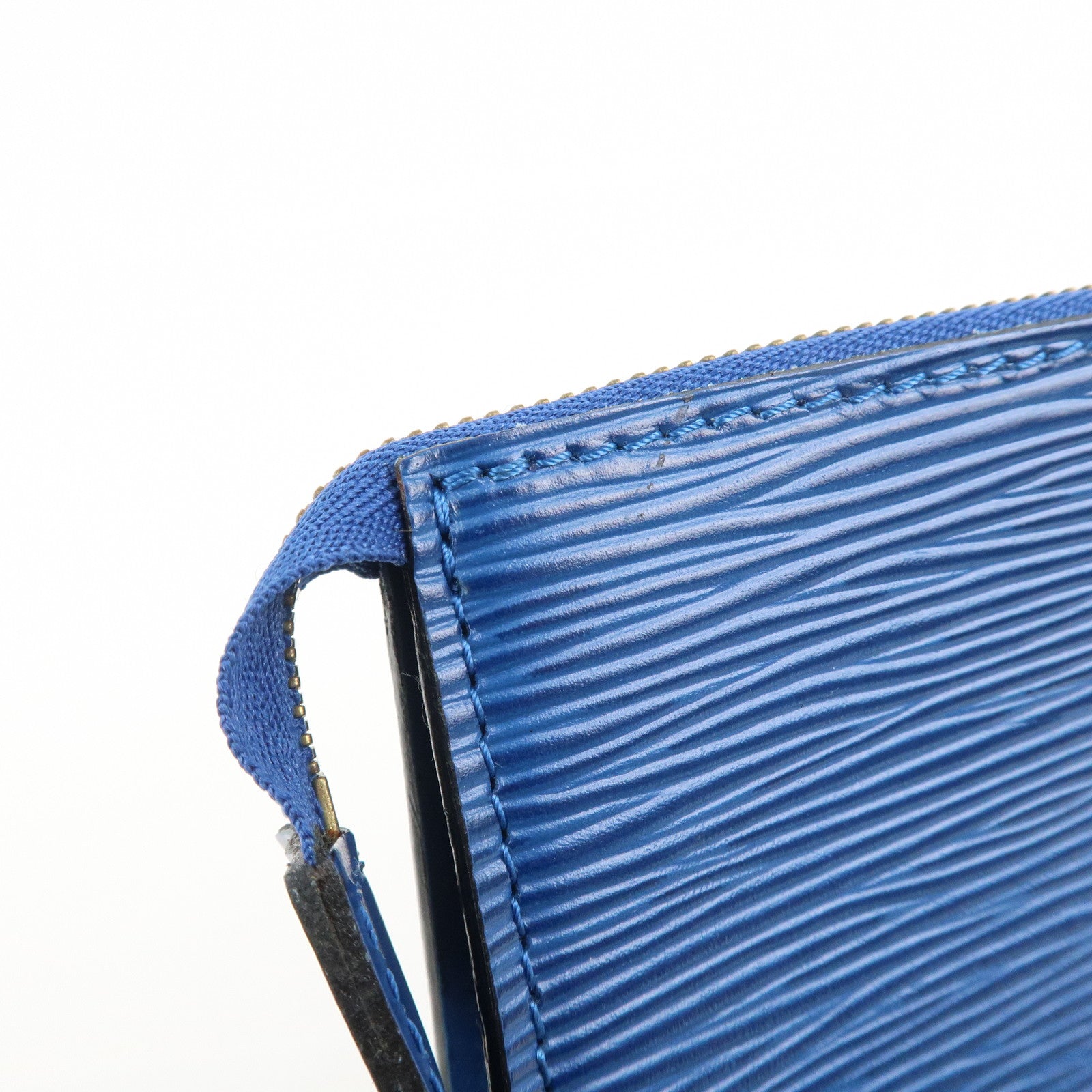 Louis Vuitton Epi Pochette Accessoires Pouch Toledo Blue M52945