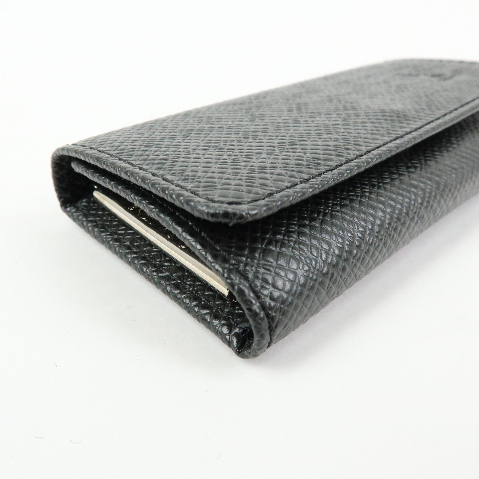 Louis Vuitton Taiga Leather Multicles 4 Key Case Ardoise M30522