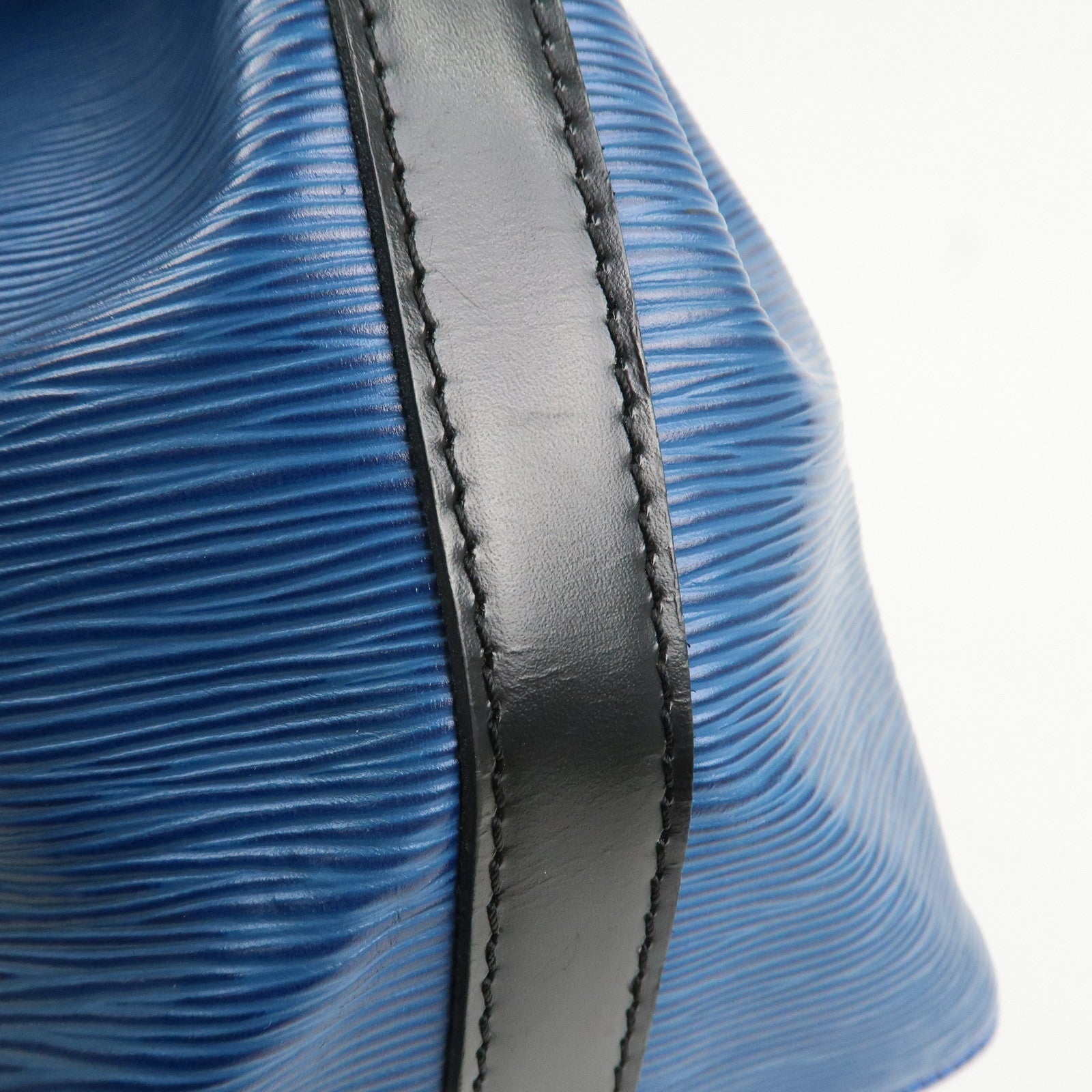 Louis Vuitton Epi Leather Petit Noe Bicolor Noir Toledo Blue M44152