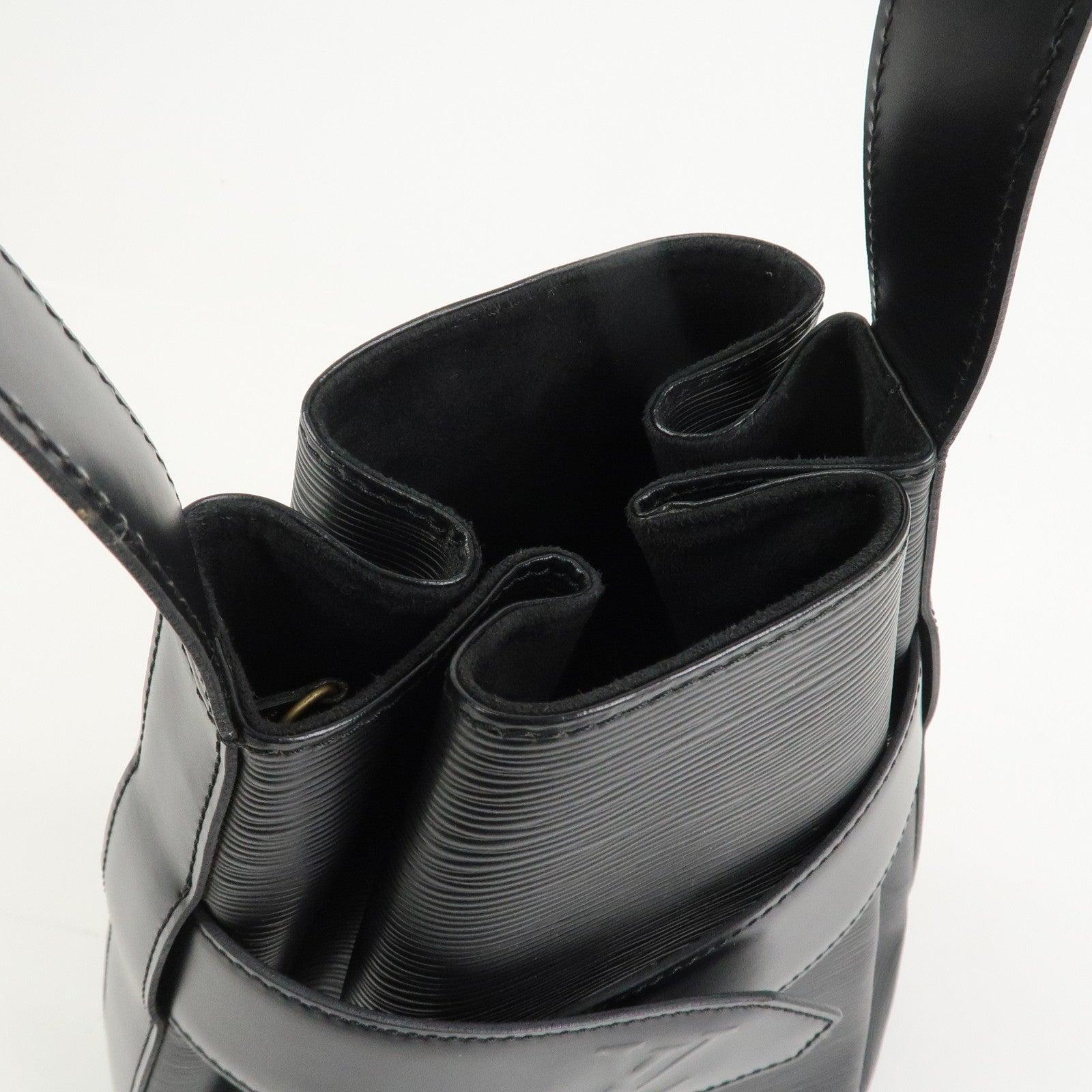 Louis Vuitton Epi Leather Sac D'epaule PM Bucket Bag Black M80157