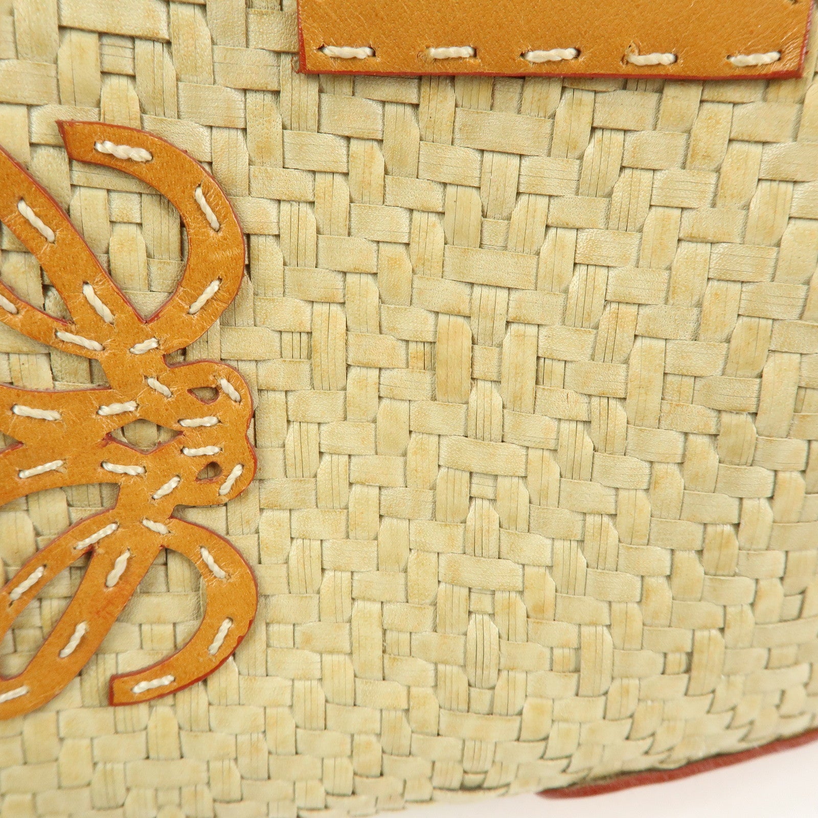 LOEWE Anagram Amazona 28 Raffia Leather Hand Bag Beige Camel