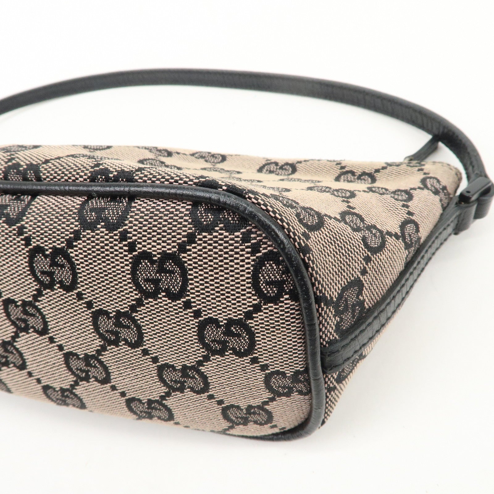 GUCCI Boat Bag GG Canvas Leather Hand Bag Beige Black 07198