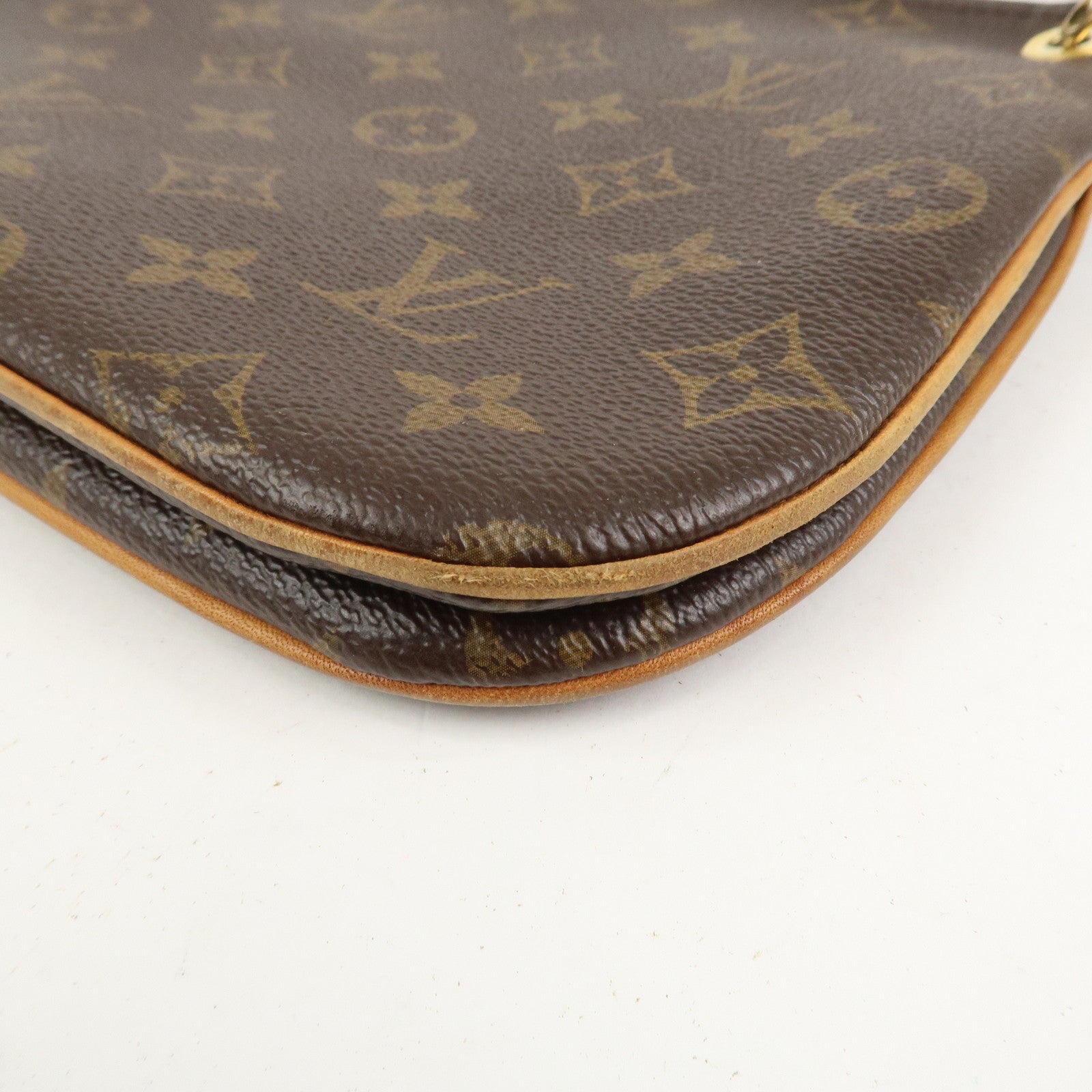Louis Vuitton Monogram Canvas Lorette Shoulder Bag Hot Pink M44053