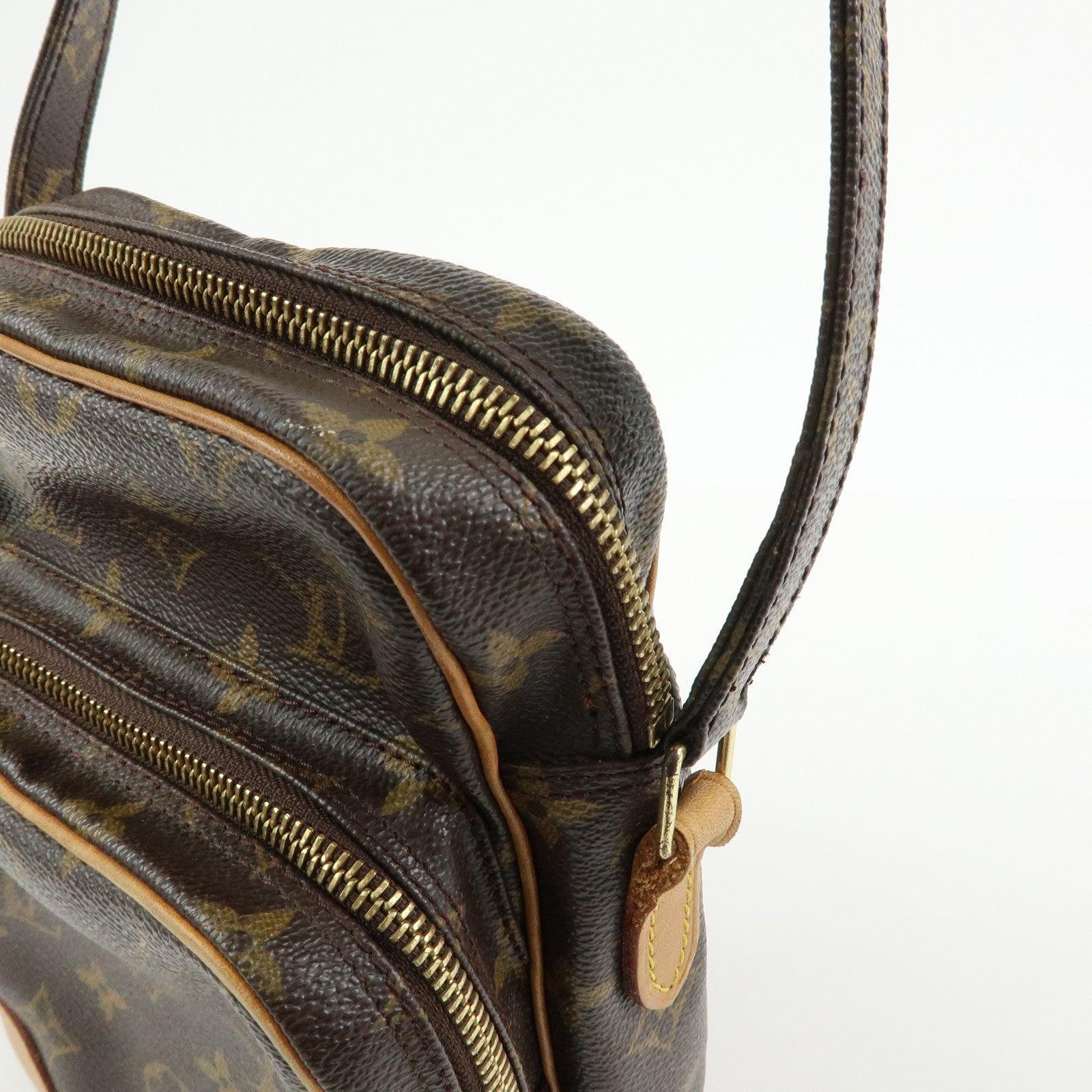 Louis Vuitton Monogram Amazone Shoulder Bag Crossbody Bag M45236