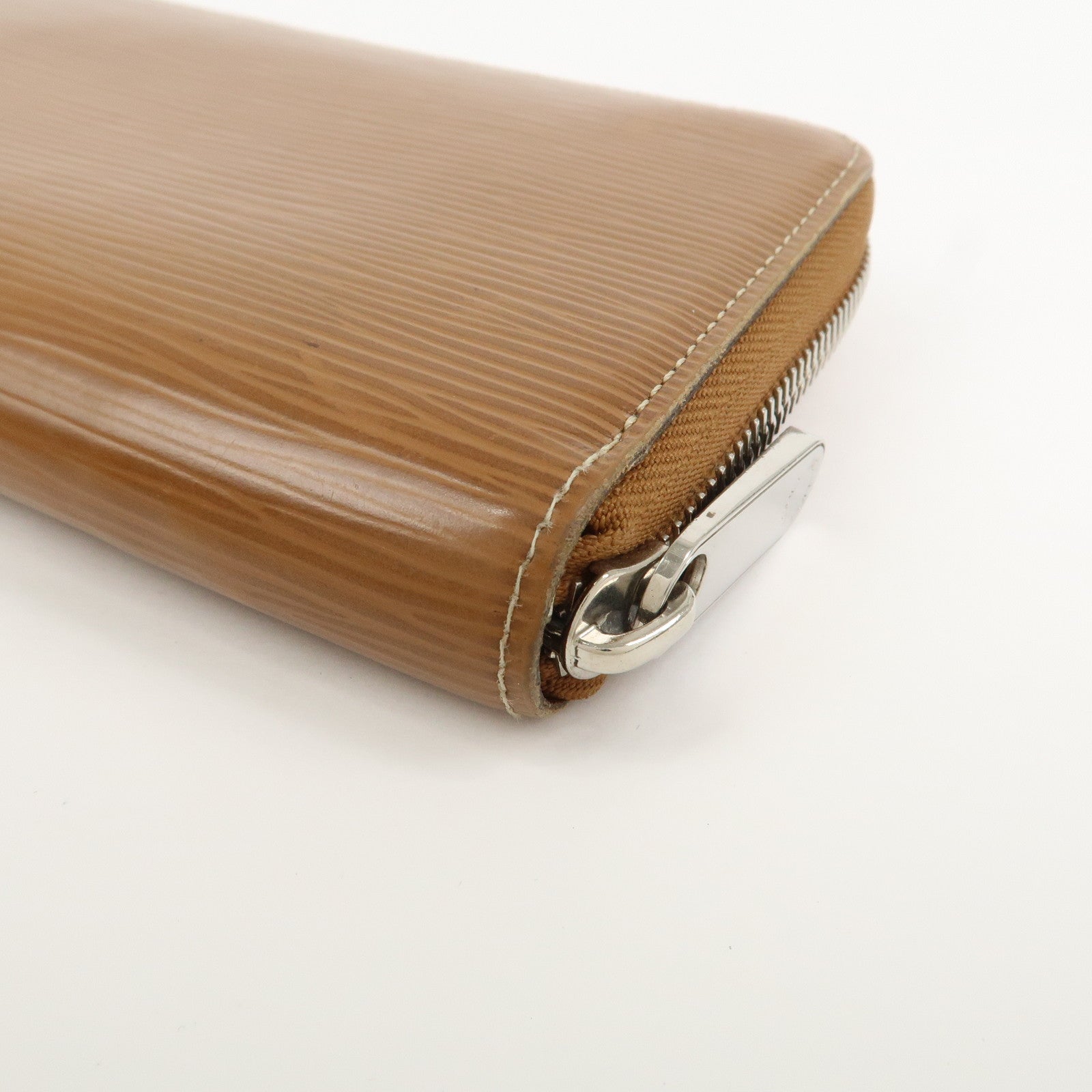 Louis Vuitton Epi Leather Zippy Long Wallet Cannelle M6007I