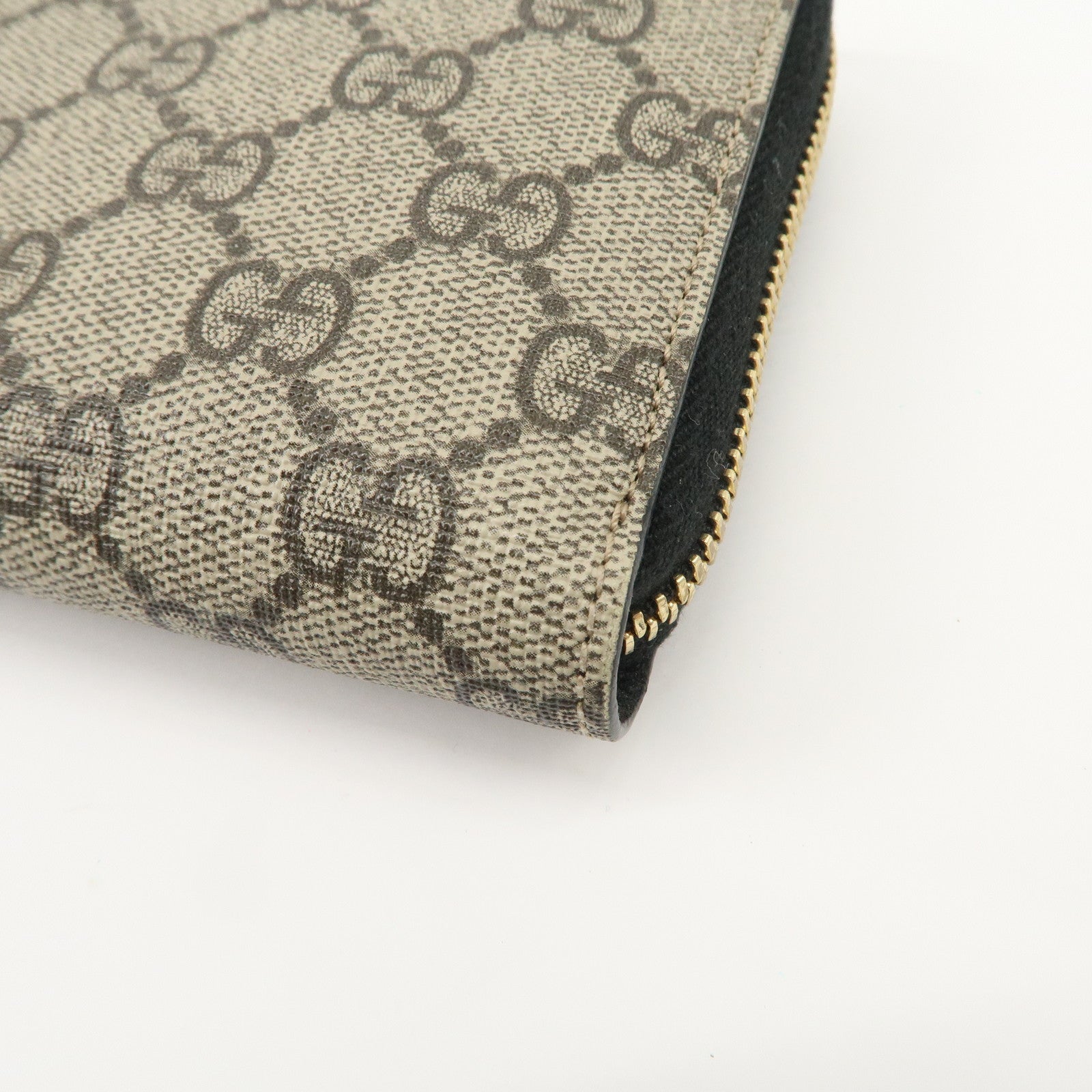 GUCCI GG Supreme Leather Round Zippy Wallet Black Beige 410102 Used