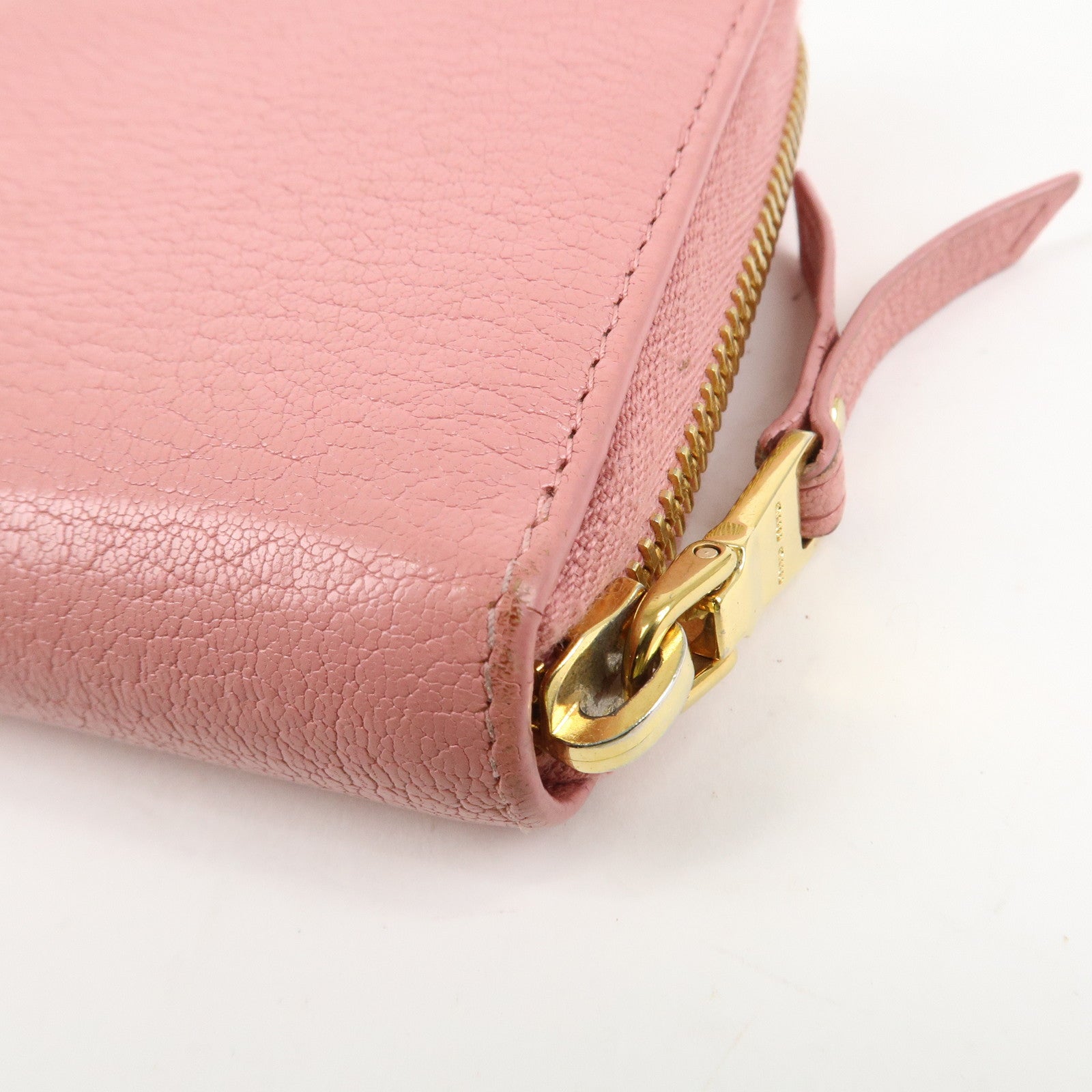 MIU MIU Leather Round Zippy Wallet Long Wallet Pink 5ML506 Used