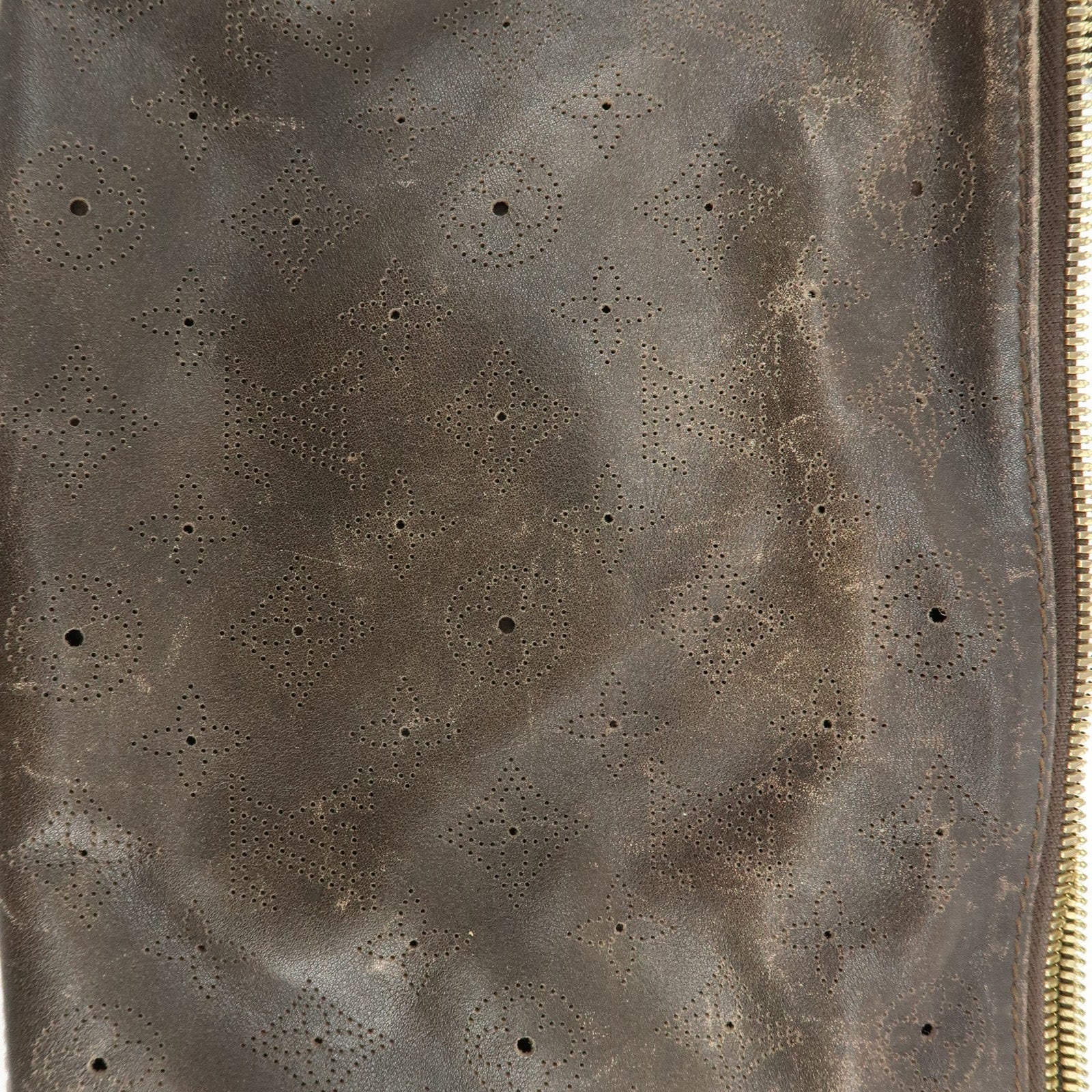 Louis Vuitton Pochette Onata Cuir Leather Shoulder Bag Cacao M40002