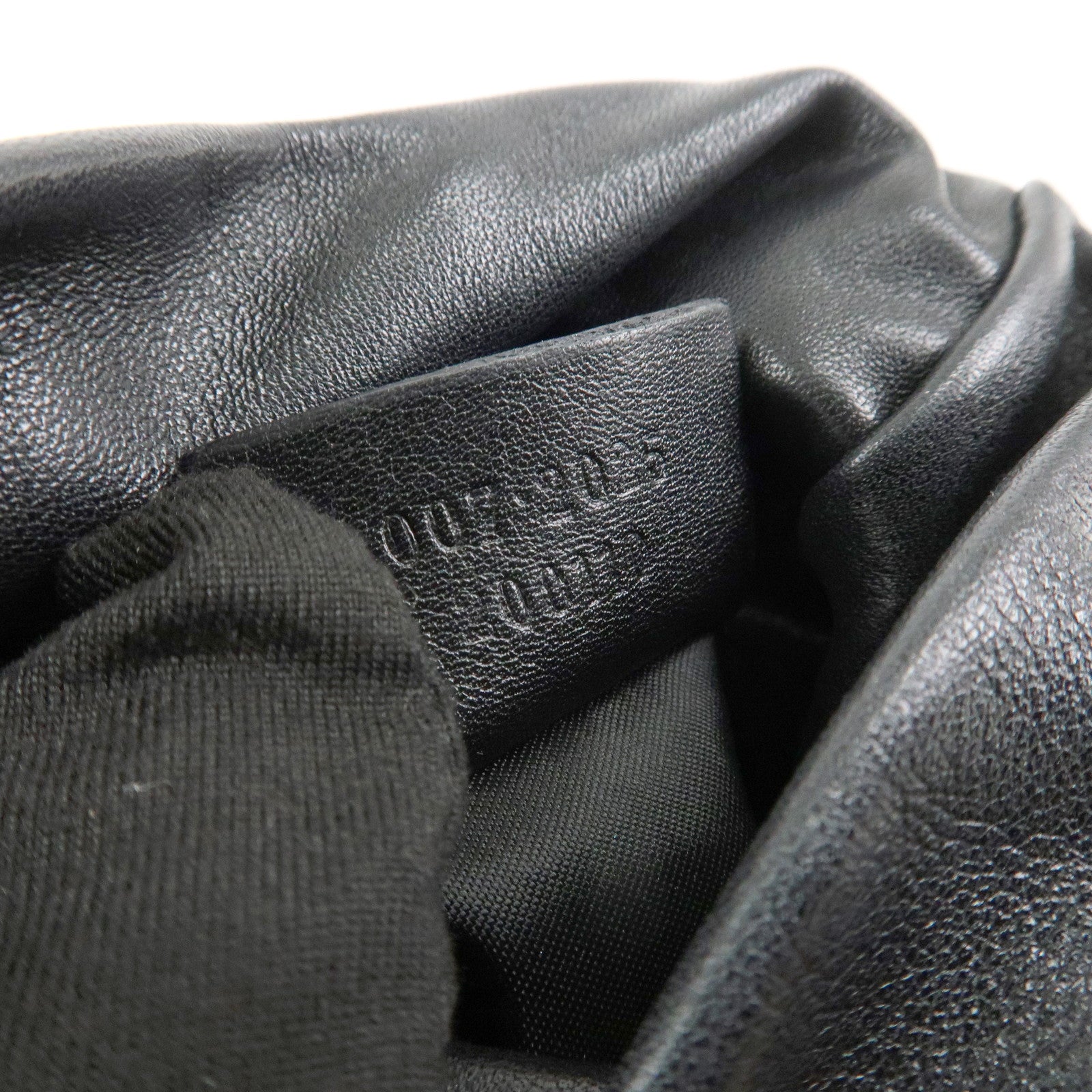 GUCCI Leather Shoulder Bag Black Silver Hardware 200110 Used