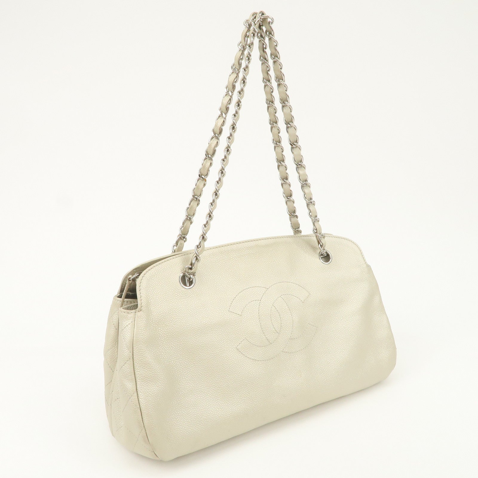 CHANEL Logo Caviarskin Chain Shoulder Bag White Silver HDW