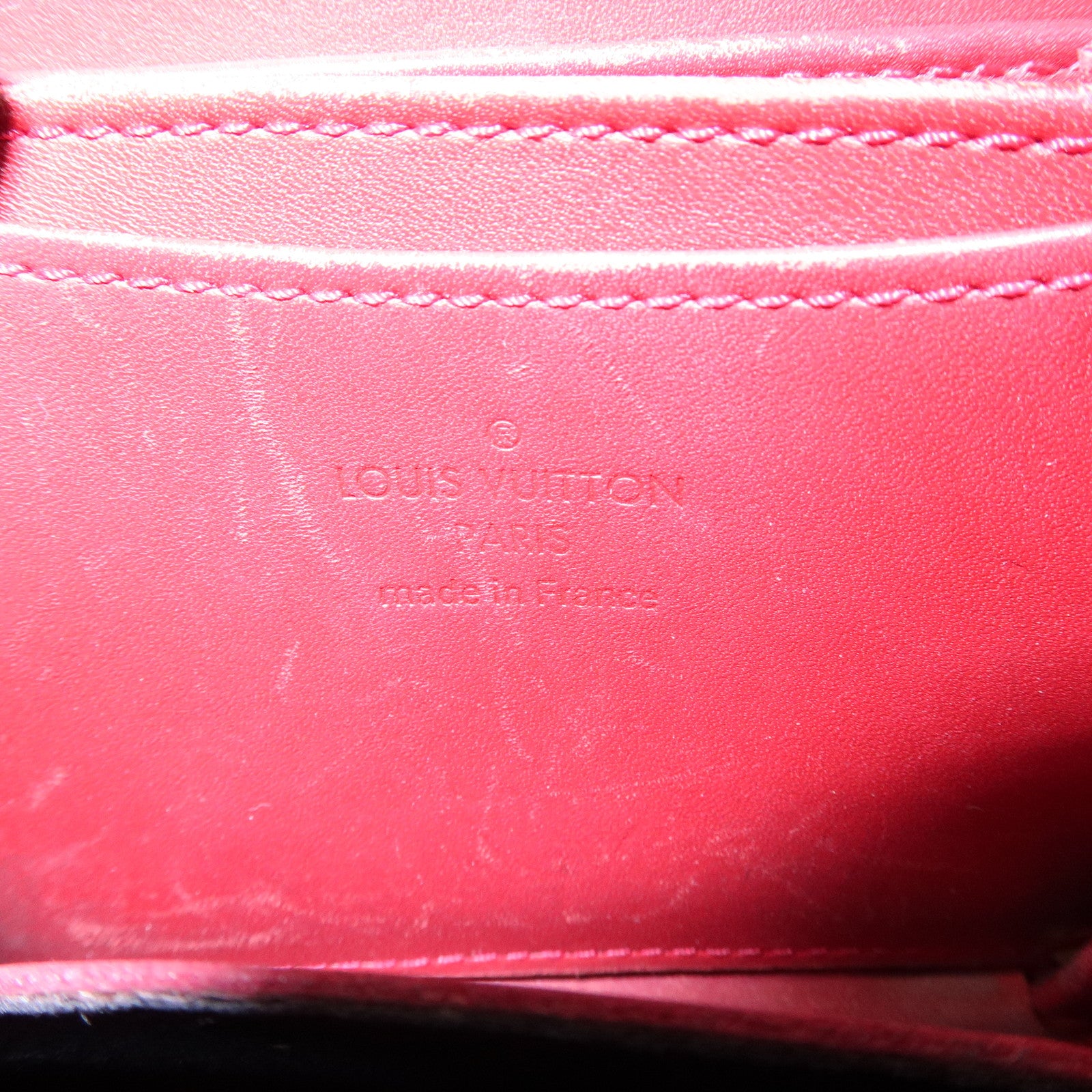 Louis Vuitton Monogram Vernis Leather Zippy Coin Case Pomme d'Amour