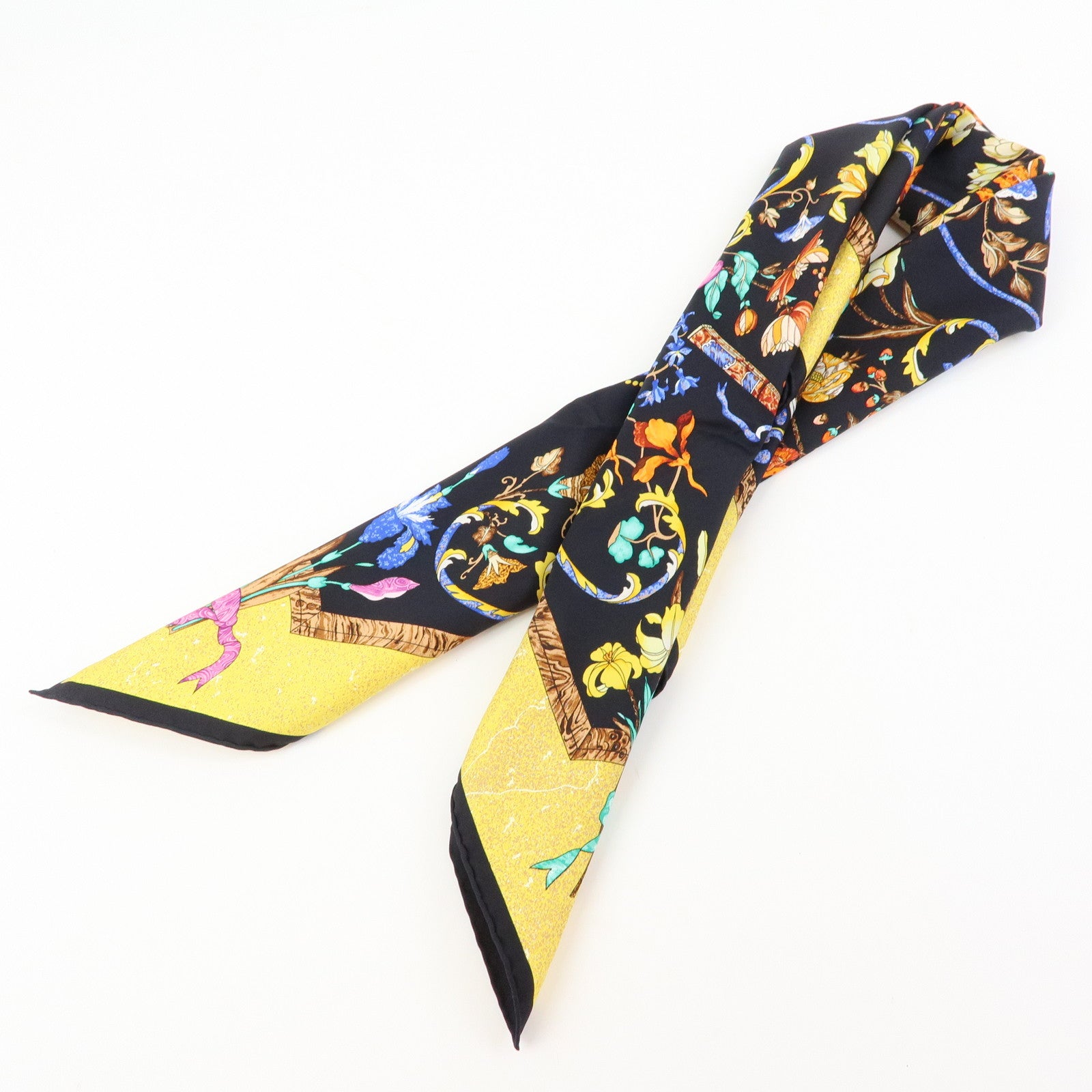 HERMES Carre 90 Silk 100% Scarf PIERRES D' ORIENT ET D' OCCIDENT