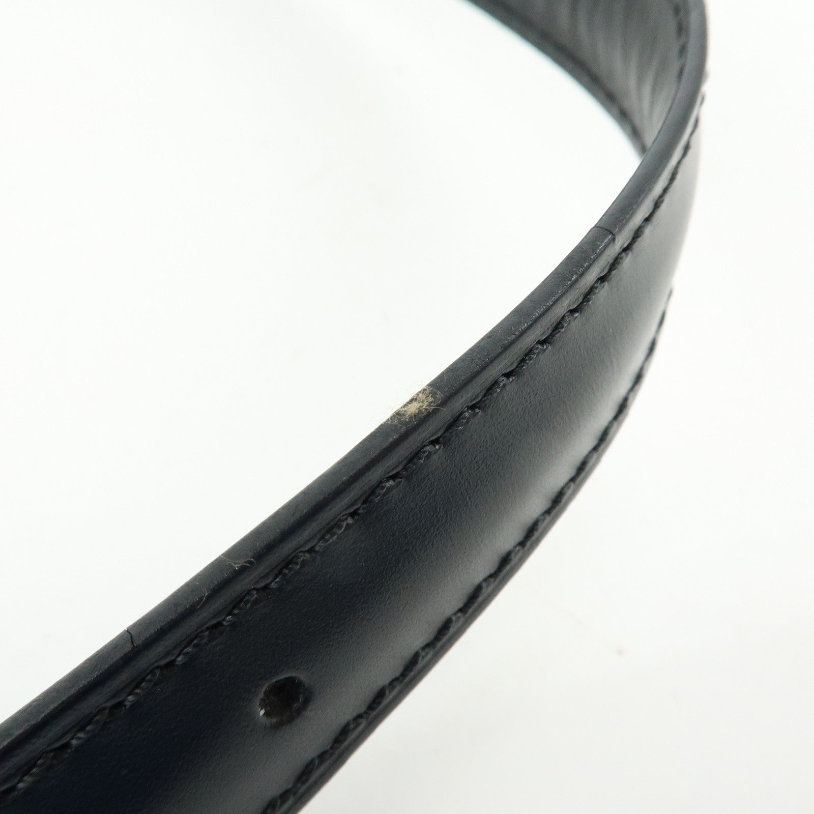 Louis Vuitton Epi Cartouchiere Shoulder Crossbody Bag Noir M52242