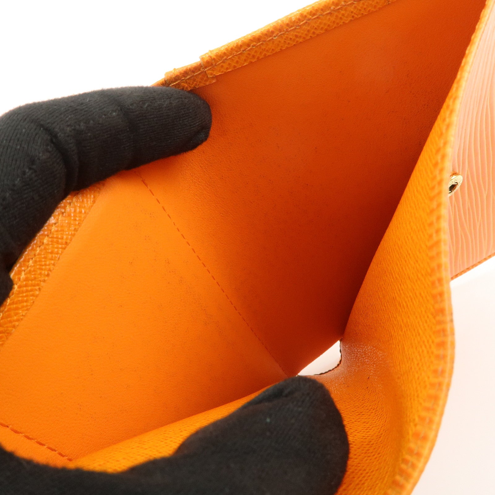 Louis Vuitton Epi Porte Monnaie Viennois Bi-Fold Wallet M6324H