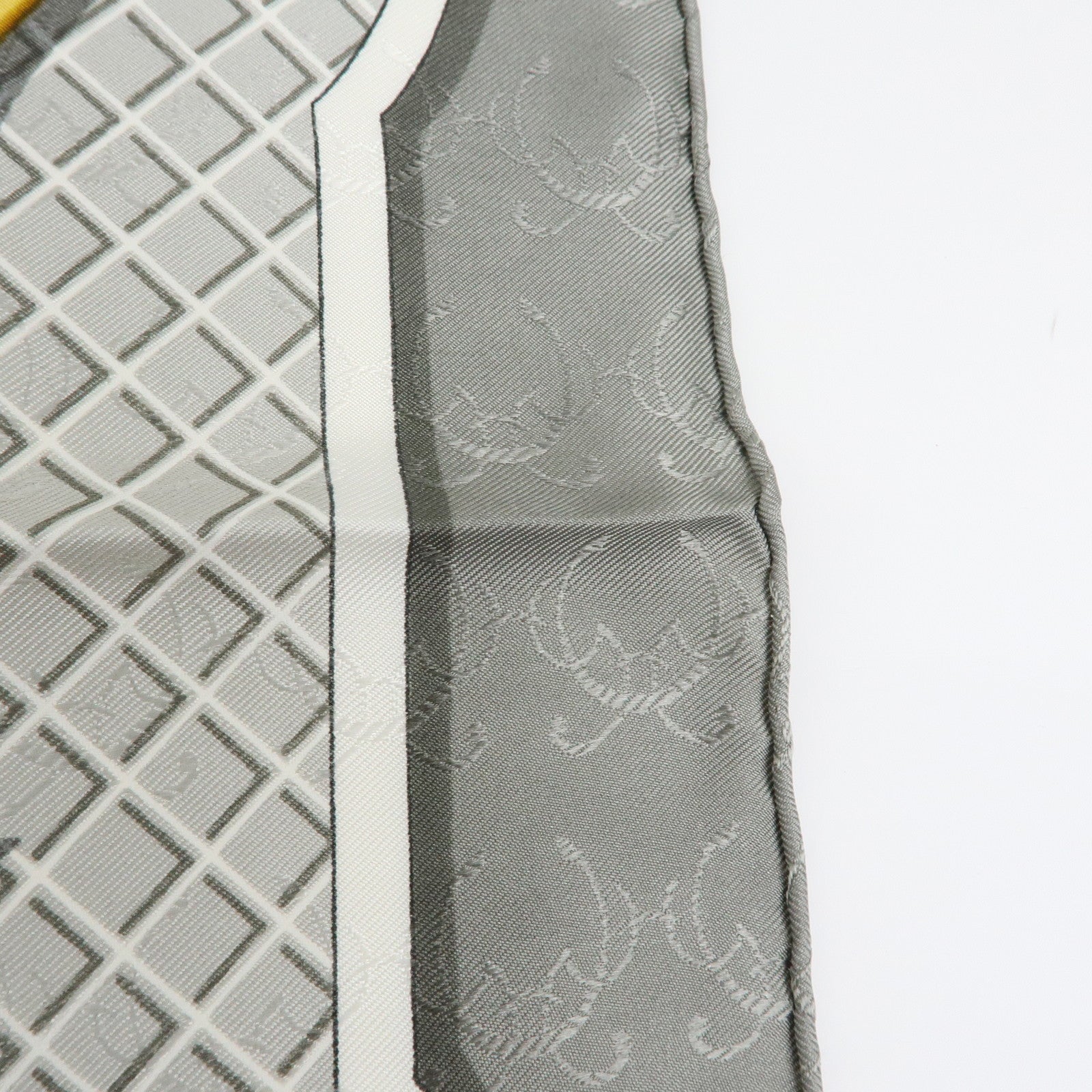 HERMES Carre 90 Silk 100% Scarf LA CLE des CHAMPS Gray Gold Brown