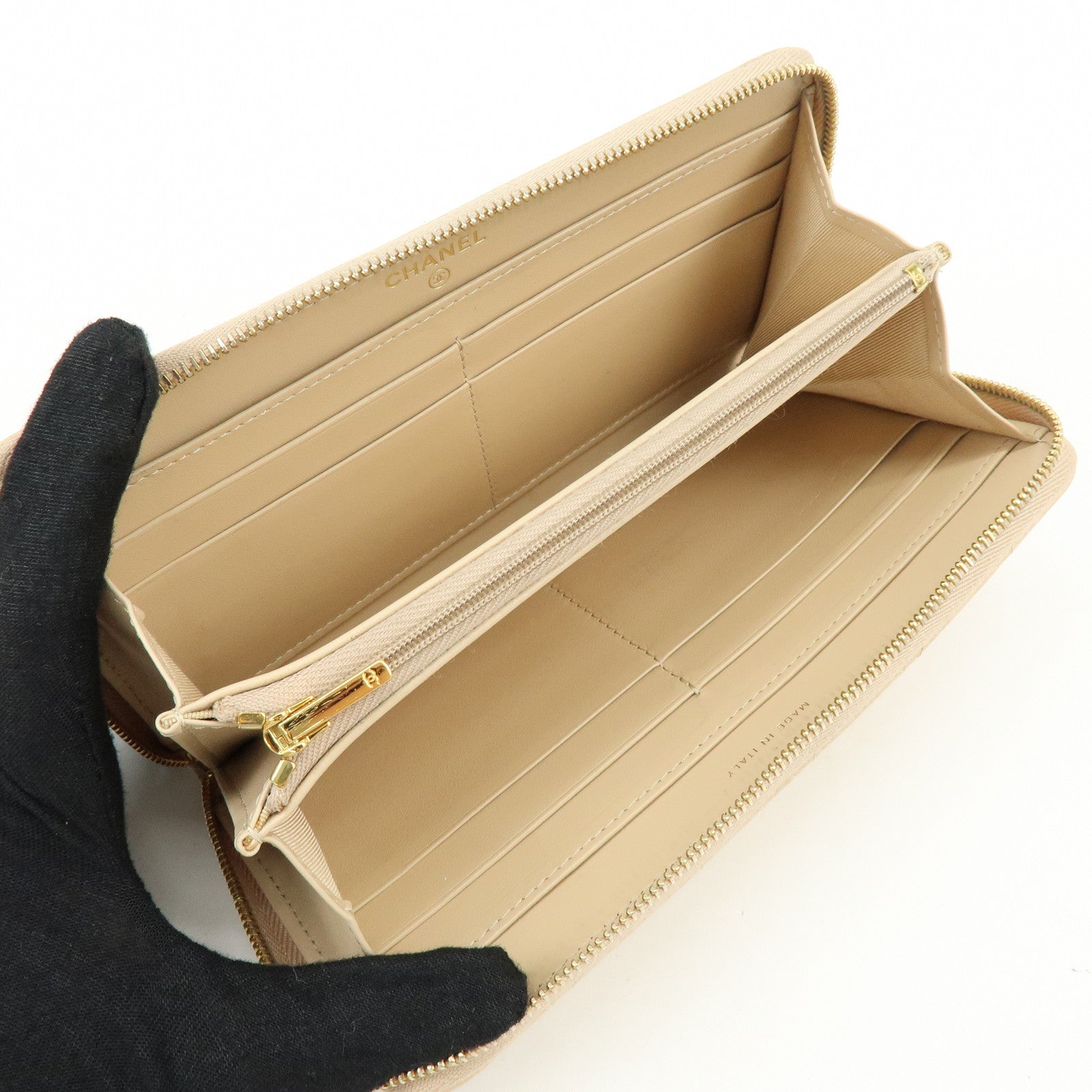 CHANEL Matelasse COCO Mark Caviarskin Zipppy Long Wallet Beige