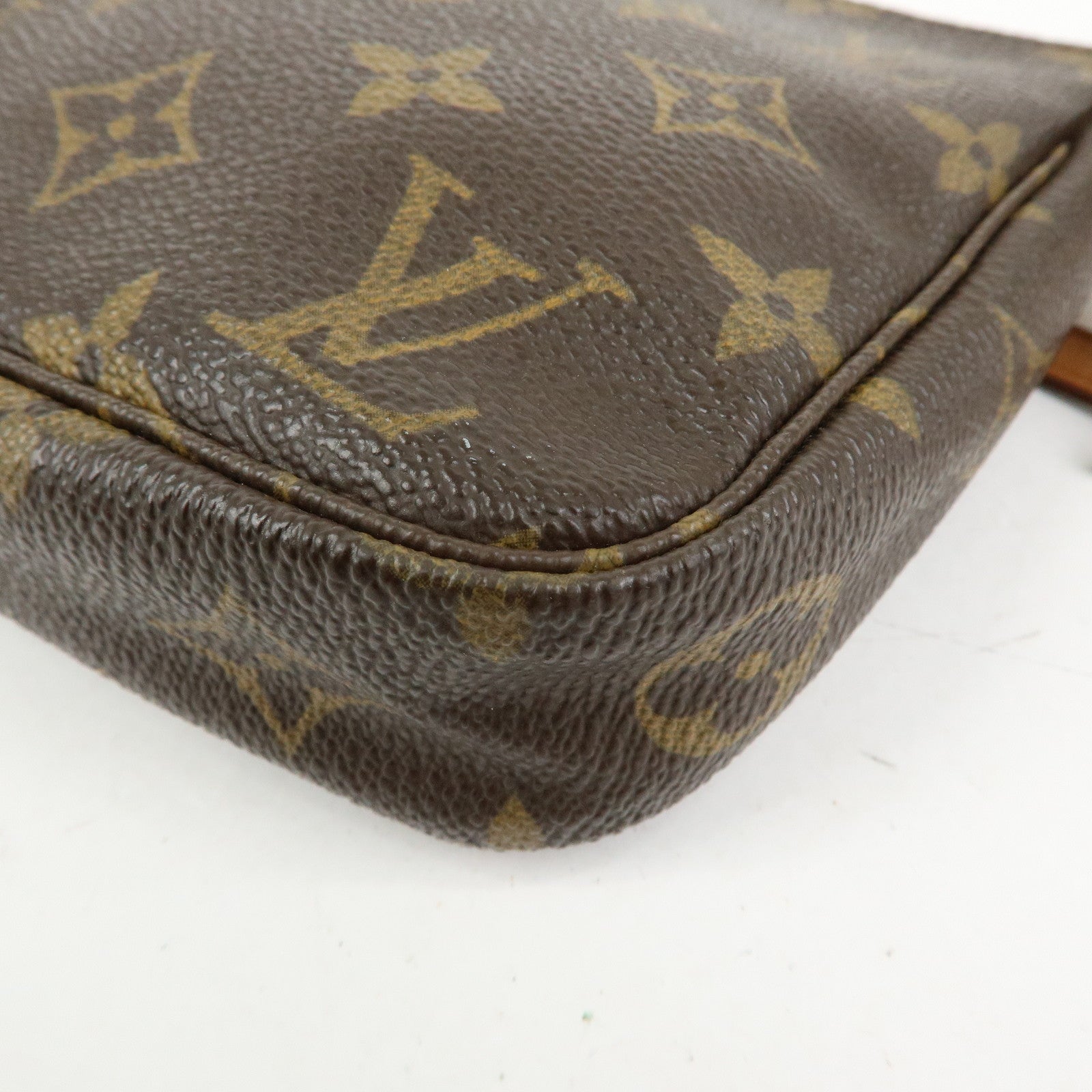 Louis Vuitton Monogram Pochette Accessoires Pouch Hand Bag M51980