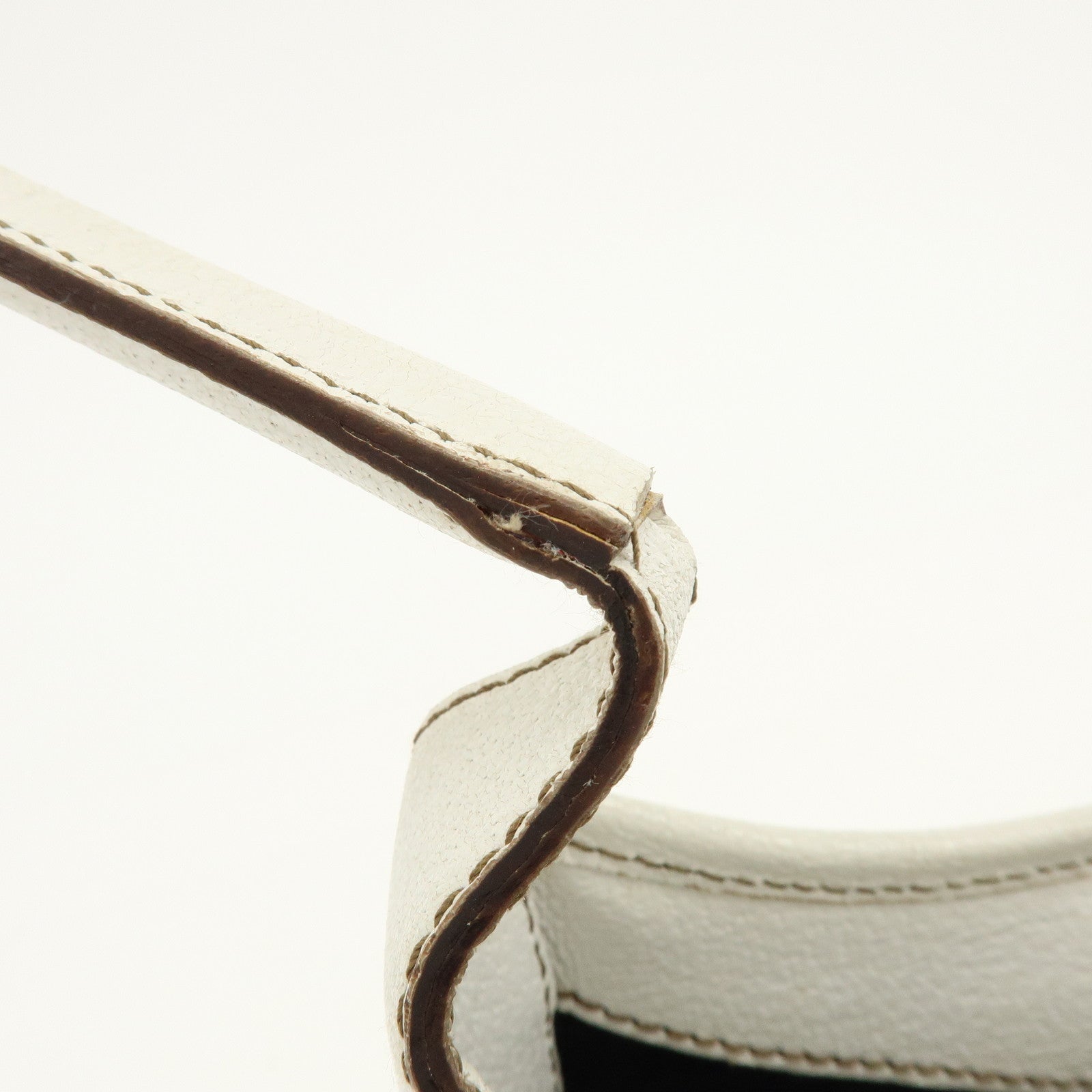 Ferragamo Leather Shoulder Bag Hand Bag White