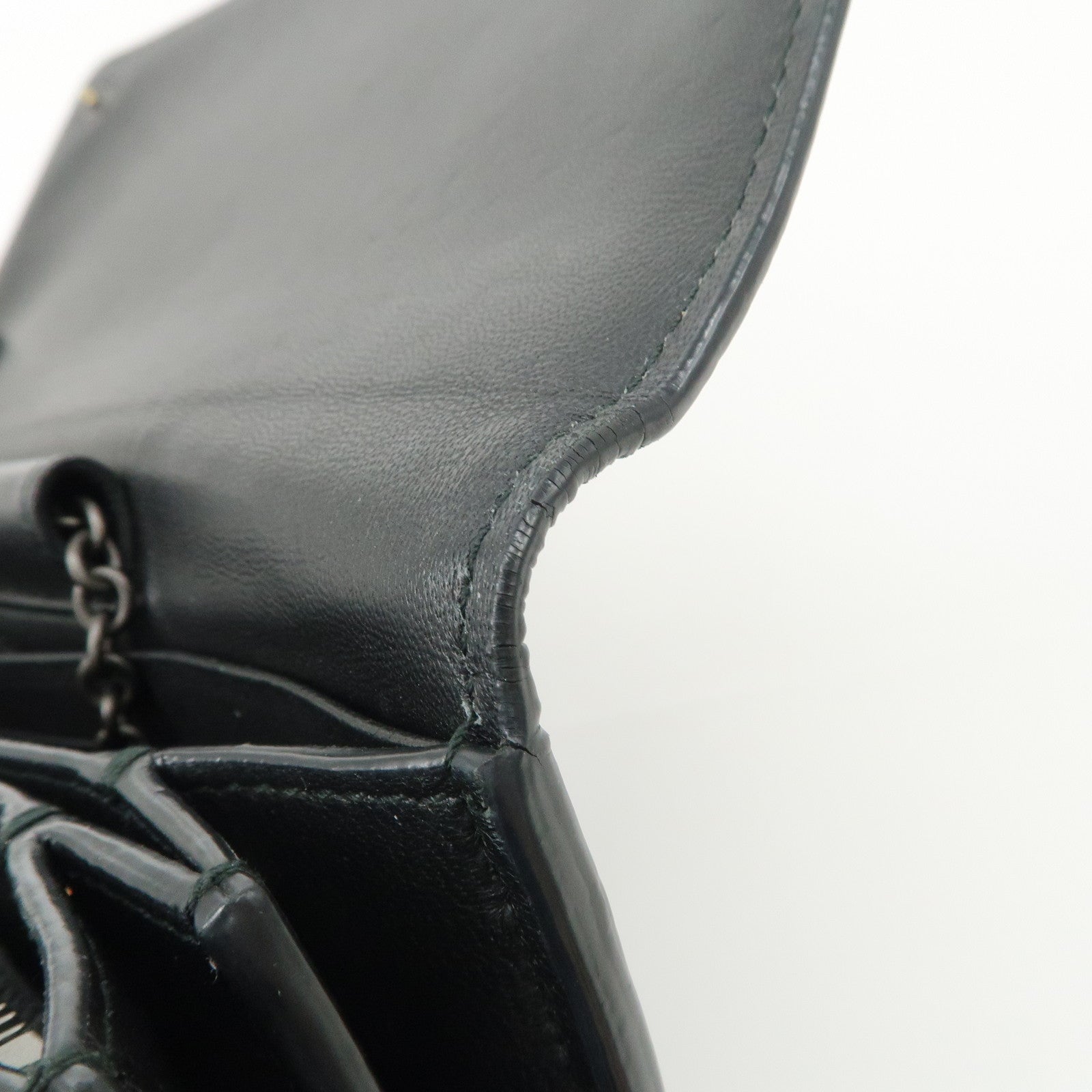 BOTTEGA VENETA Intrecciato Leather Chain Wallet Black