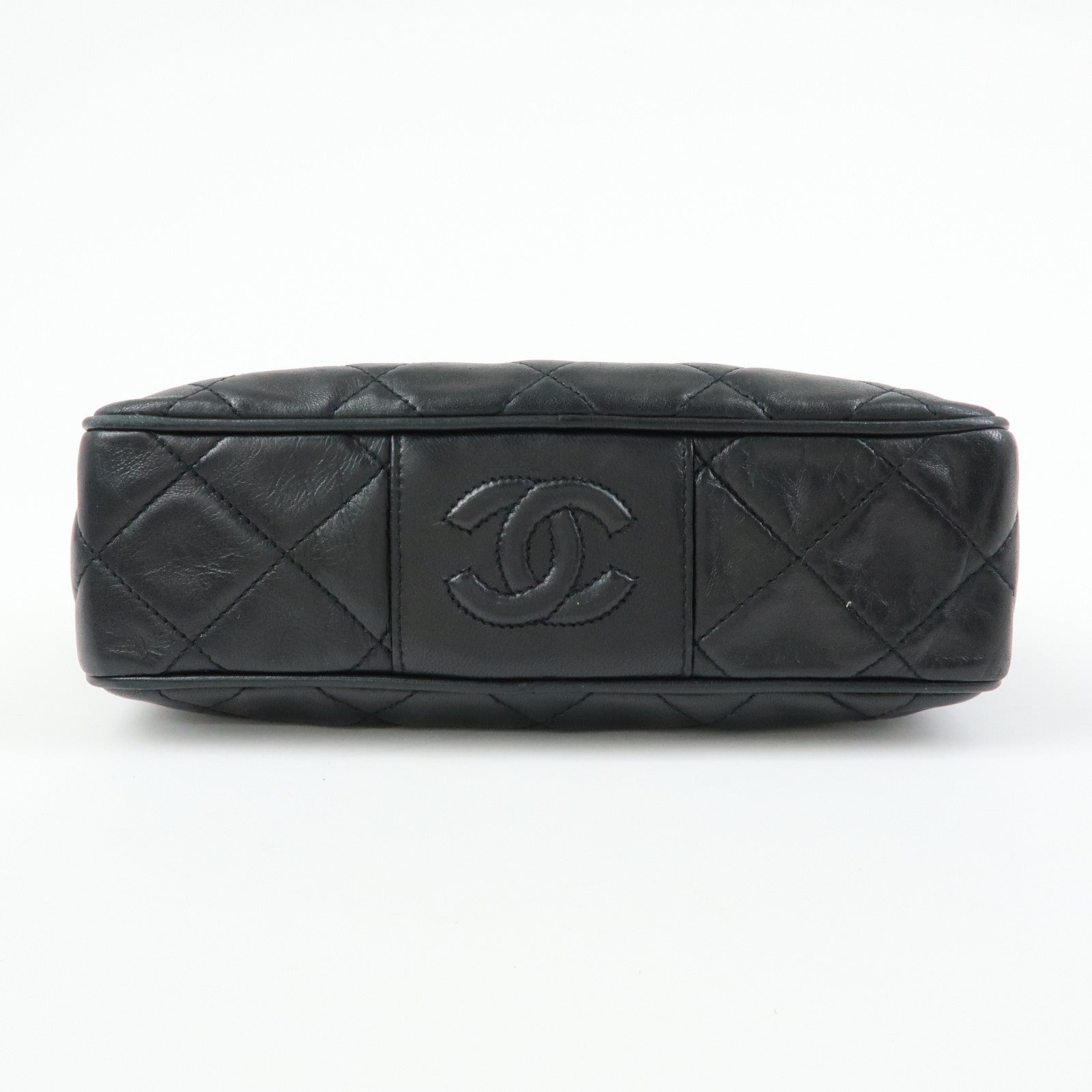 CHANEL Matelasse Lambskin Chain Shoulder Bag Crossbody Bag Black