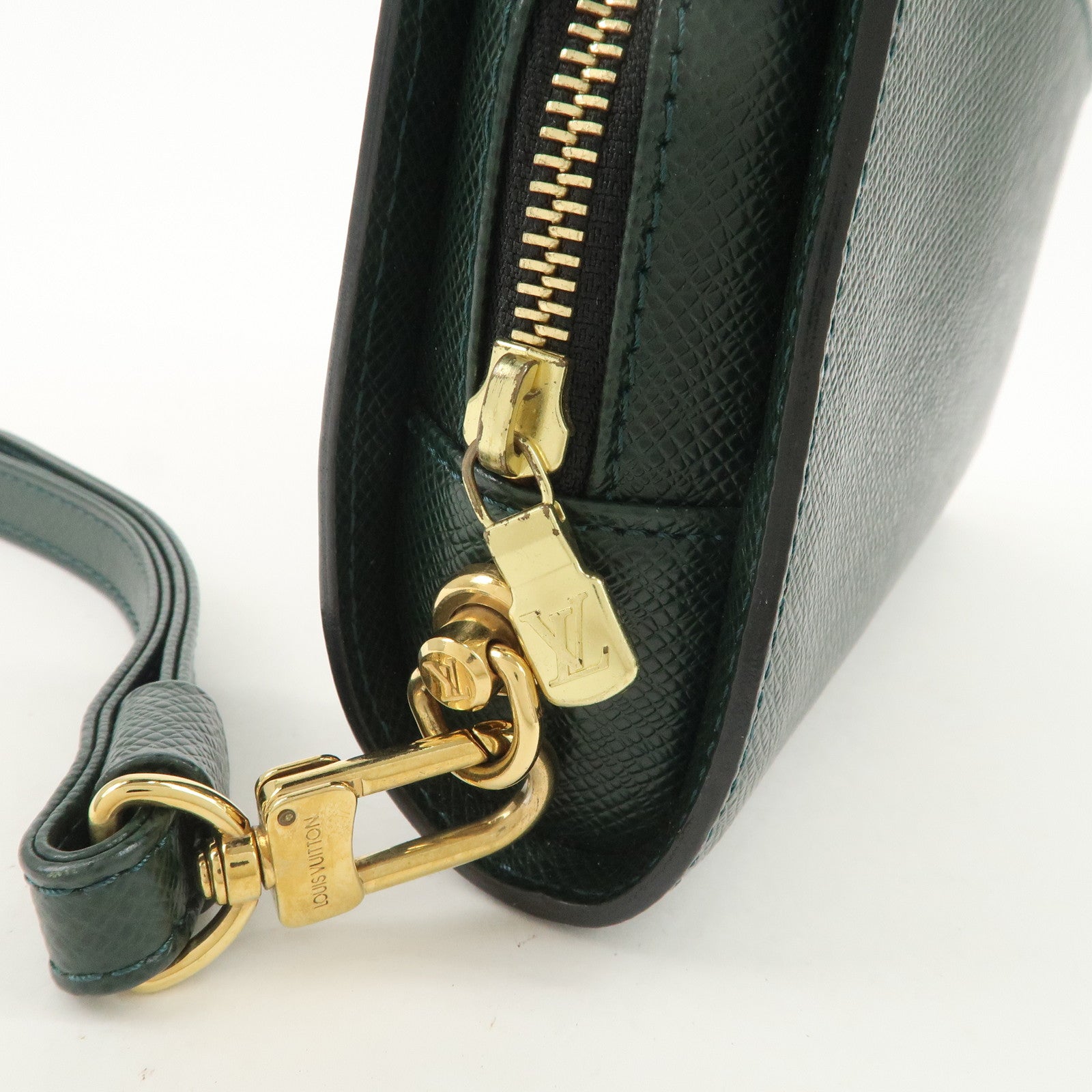 Louis Vuitton Taiga Baikal Clutch Bag Pouch Epicea M30184 Used