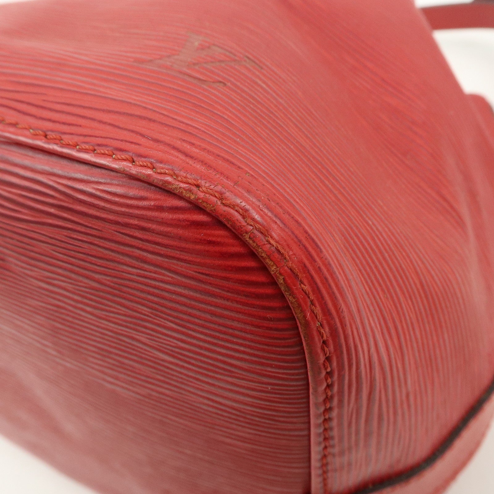 Louis Vuitton Epi Petit Noe Shoulder Bag Castilian Red M44107