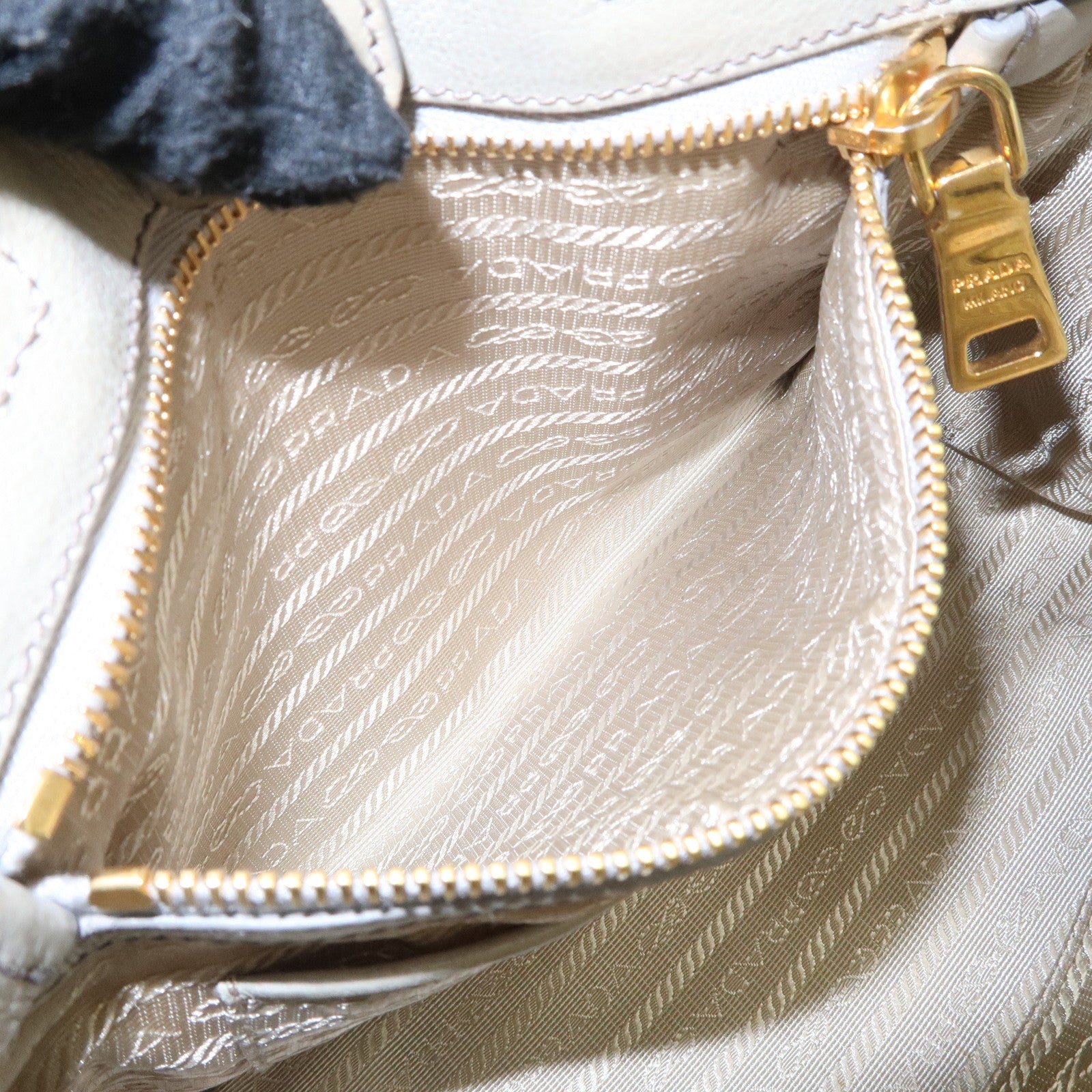 PRADA Logo Ribon Leather 2WAY Tote Bag Hand Bag Beige Gold HDW BN2245 Used