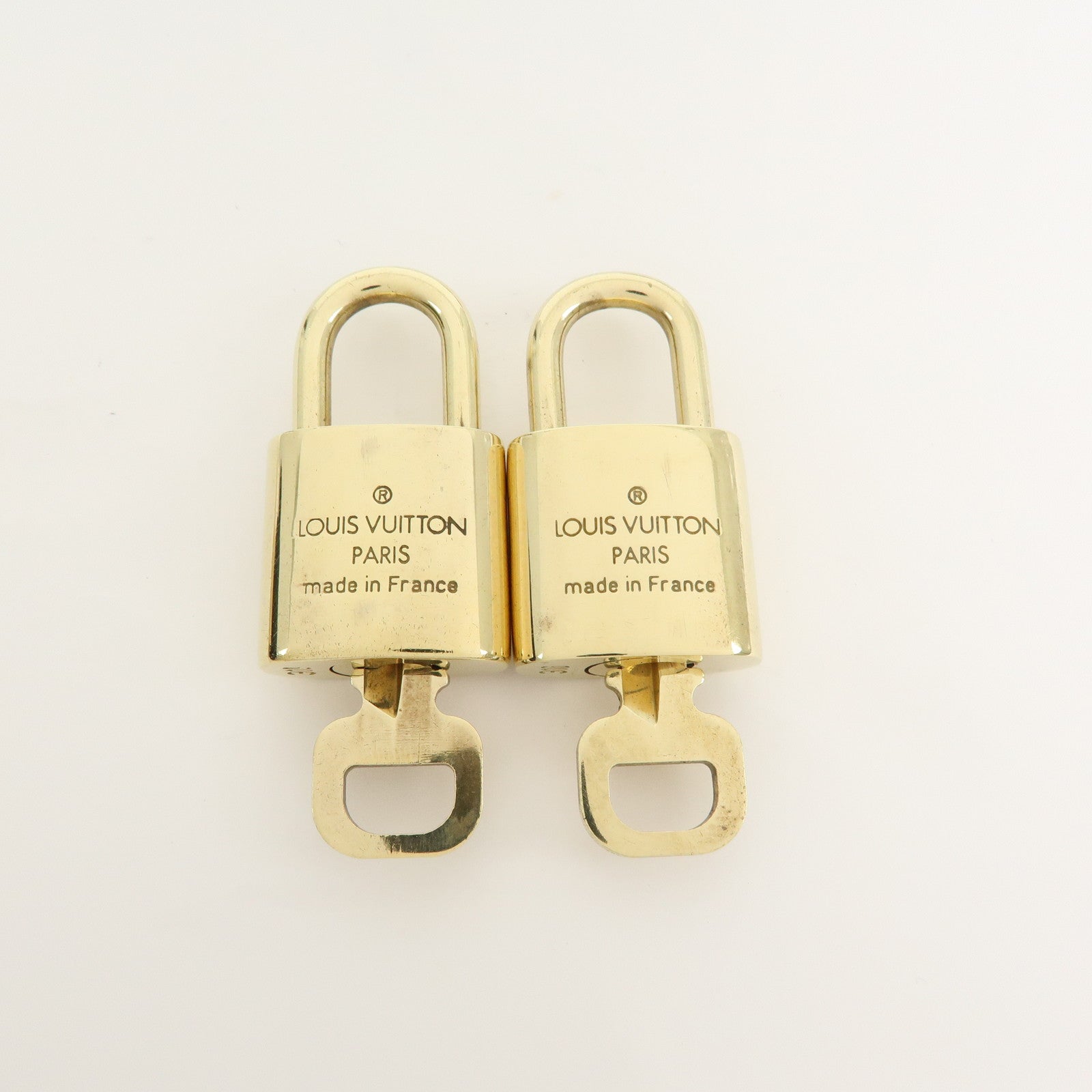 Louis Vuitton Set of 10 Lock & Key Cadena Key Lock Gold