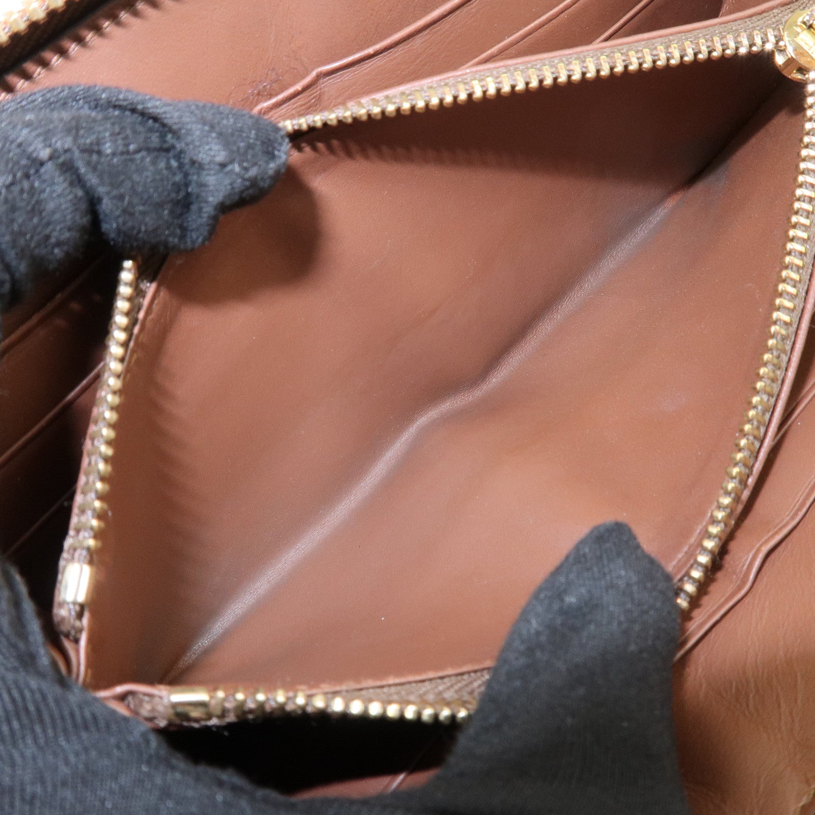 LOEWE Anagram Leather Round Zippy Wallet Long Wallet Camel