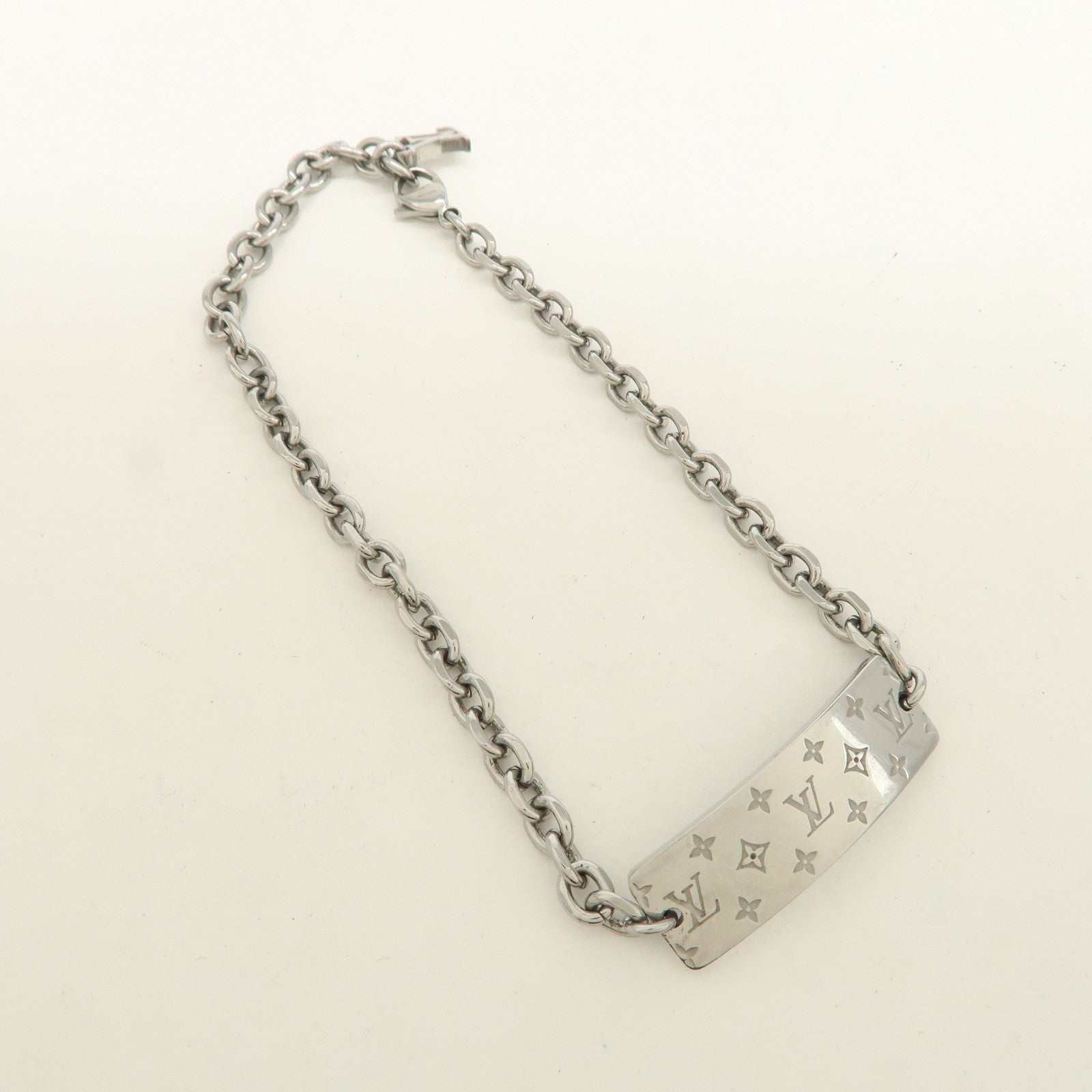 Louis Vuitton Monogram Metal Bracelet Bold Silver M00681