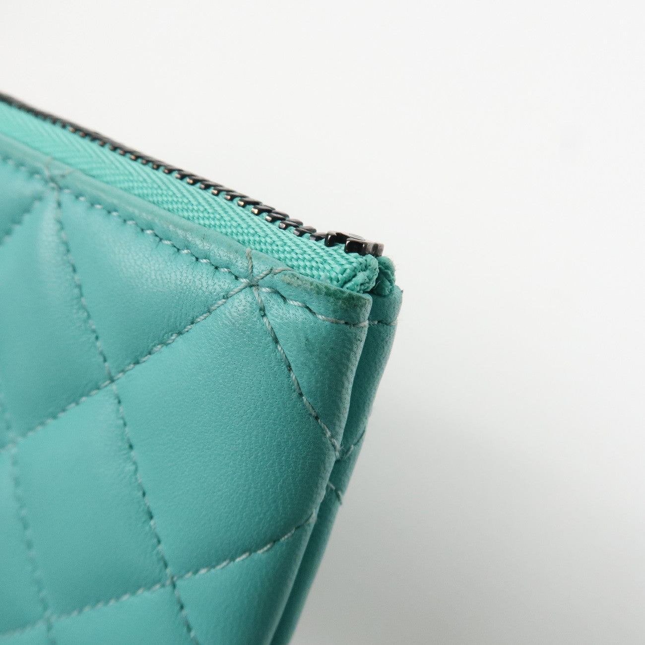 CHANEL Matelasse Caviarskin Classic Mini Pouch Blue A82365 Used