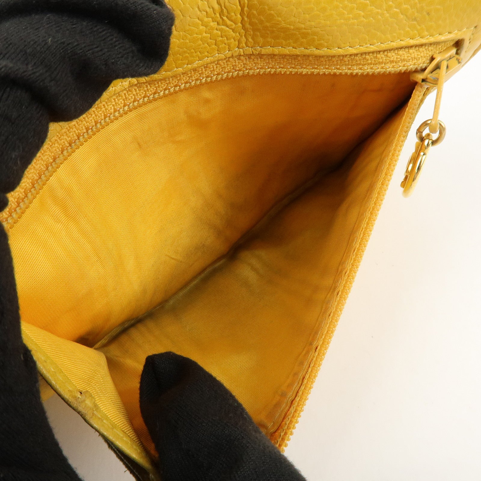 CHANEL COCO Mark Caviarskin Bi-Fold Card Case Coin Case 4072657 Used