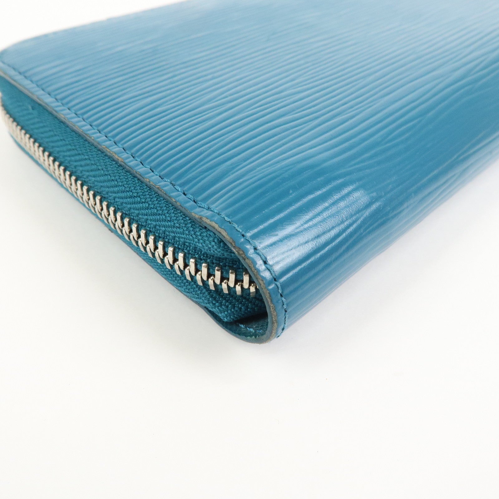 Louis Vuitton Epi Leather Zippy Long Wallet Cyan Blue M60311