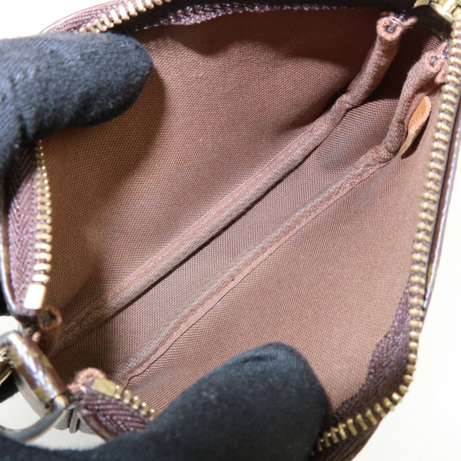 Louis Vuitton Monogram Mini Pochette Accessoires Hand Bag M58009