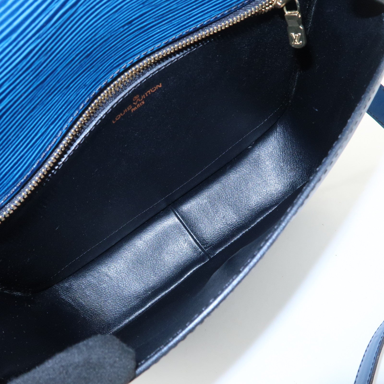 Louis Vuitton Epi Saint Cloud Shoulder Bag Toledo Blue M52195