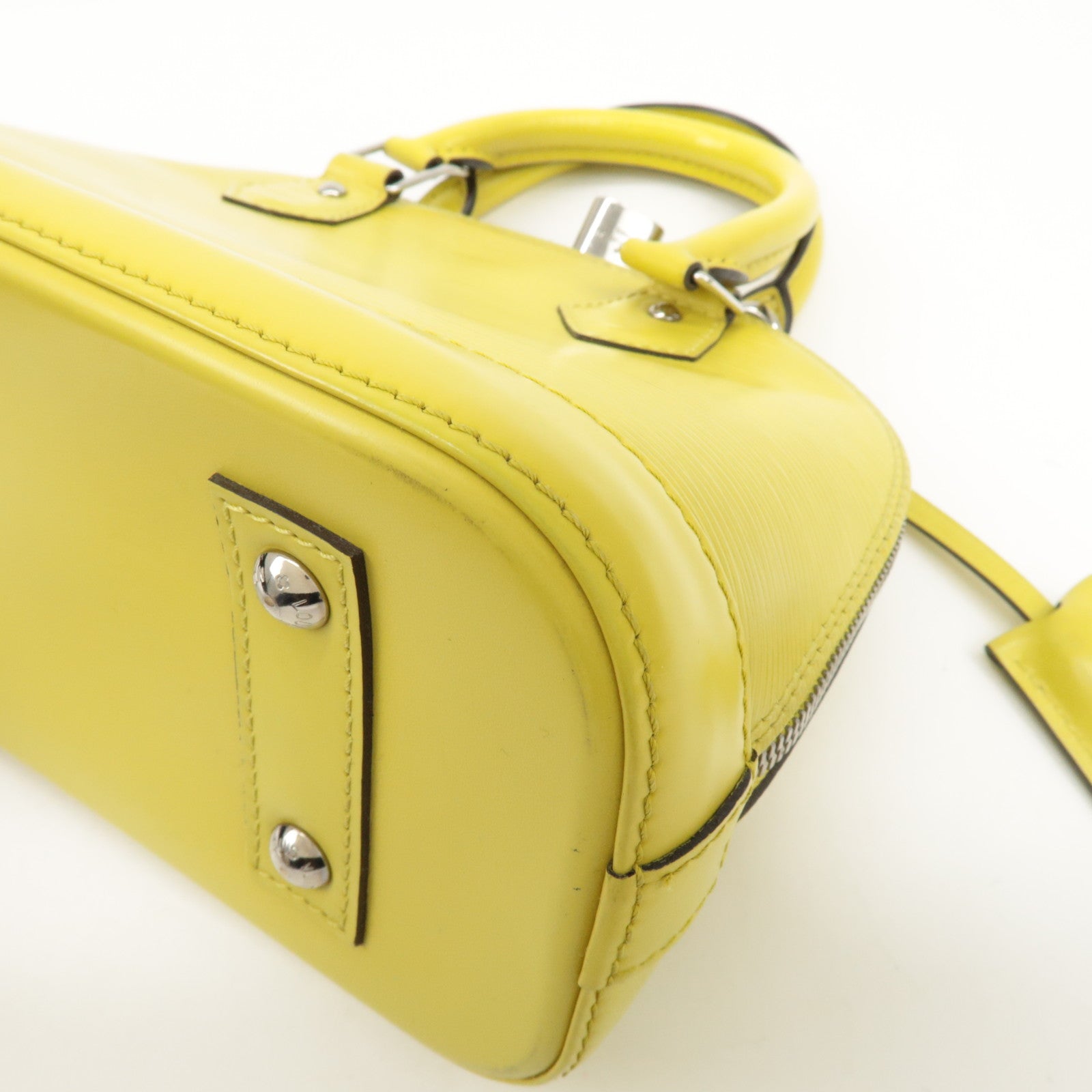 Louis Vuitton Epi Alma BB 2way Bag Hand Bag Pistache M40981 Used