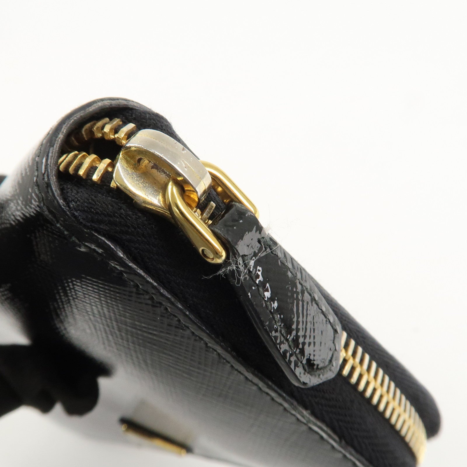 PRADA Logo Saffiano Vernis Leather Round Zipper Long Wallet 1ML506 Used