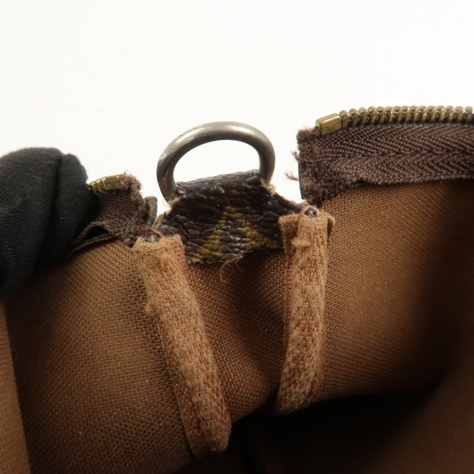 Louis Vuitton Monogram Panda Pochette Accessoires Pouch M51981