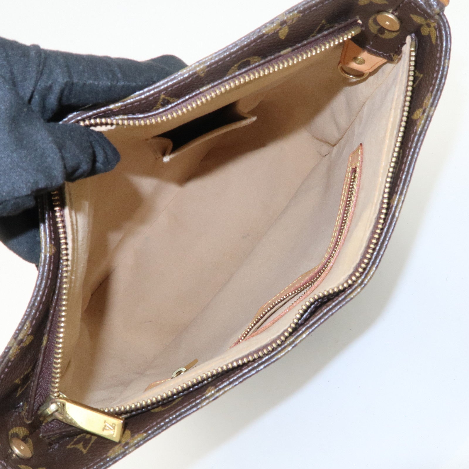 Louis Vuitton Monogram Looping GM Shoulder Bag Bown M51145