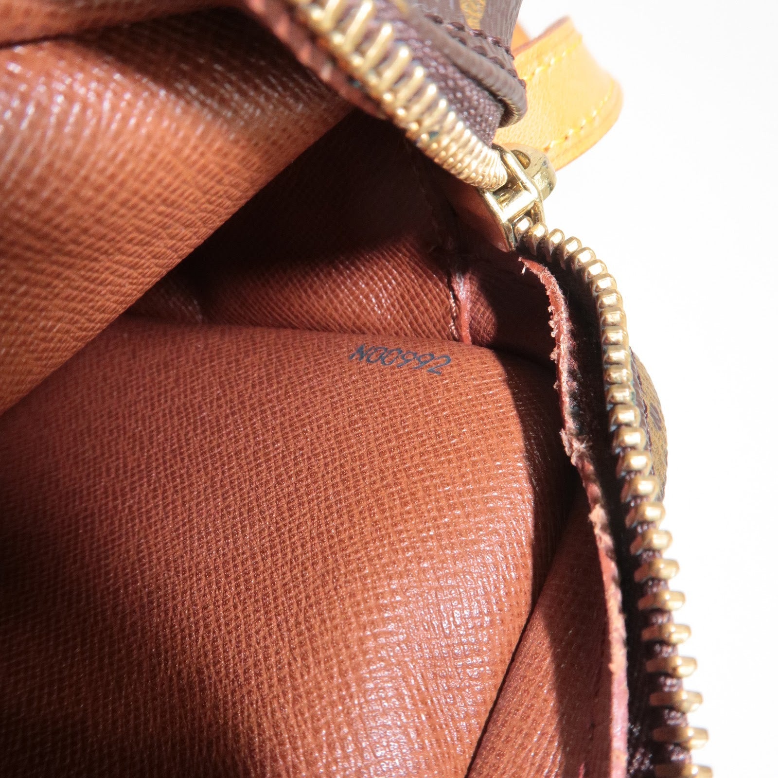 Louis Vuitton Monogram Canvas Saint Germain 24 Shoulder Bag M51210