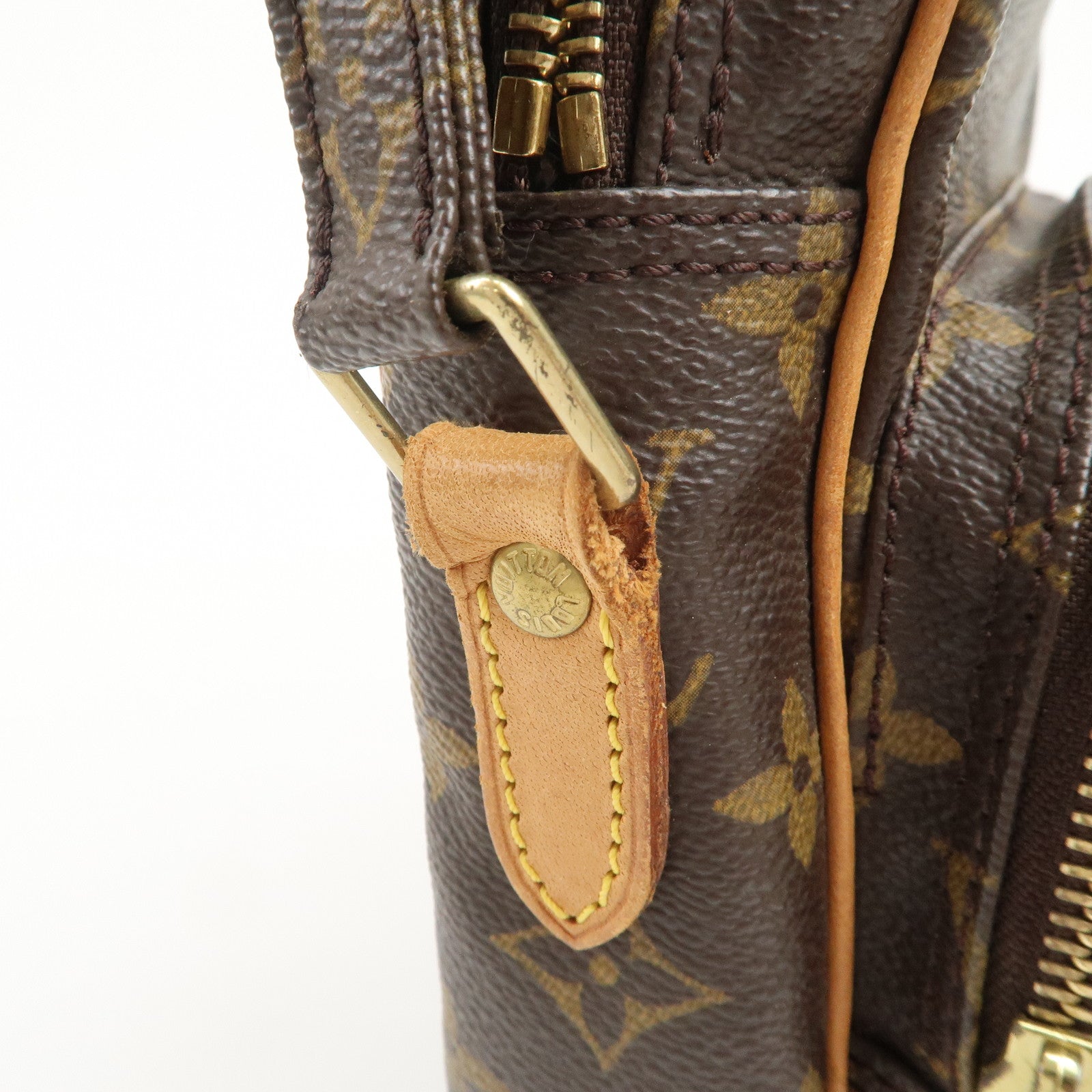 Louis Vuitton Monogram Amazone Shoulder Bag Crossbody Bag M45236