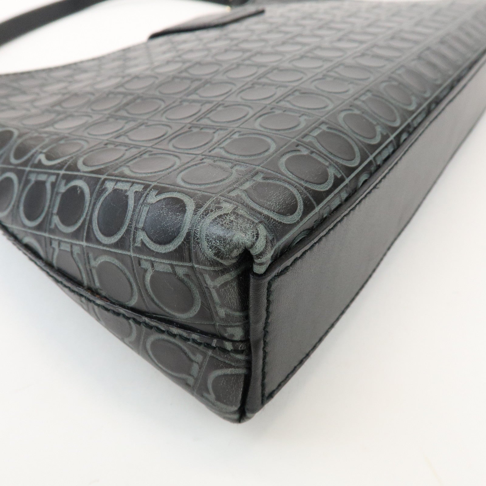 Ferragamo Gancini Leather Shoulder Bag Hand Bag Black