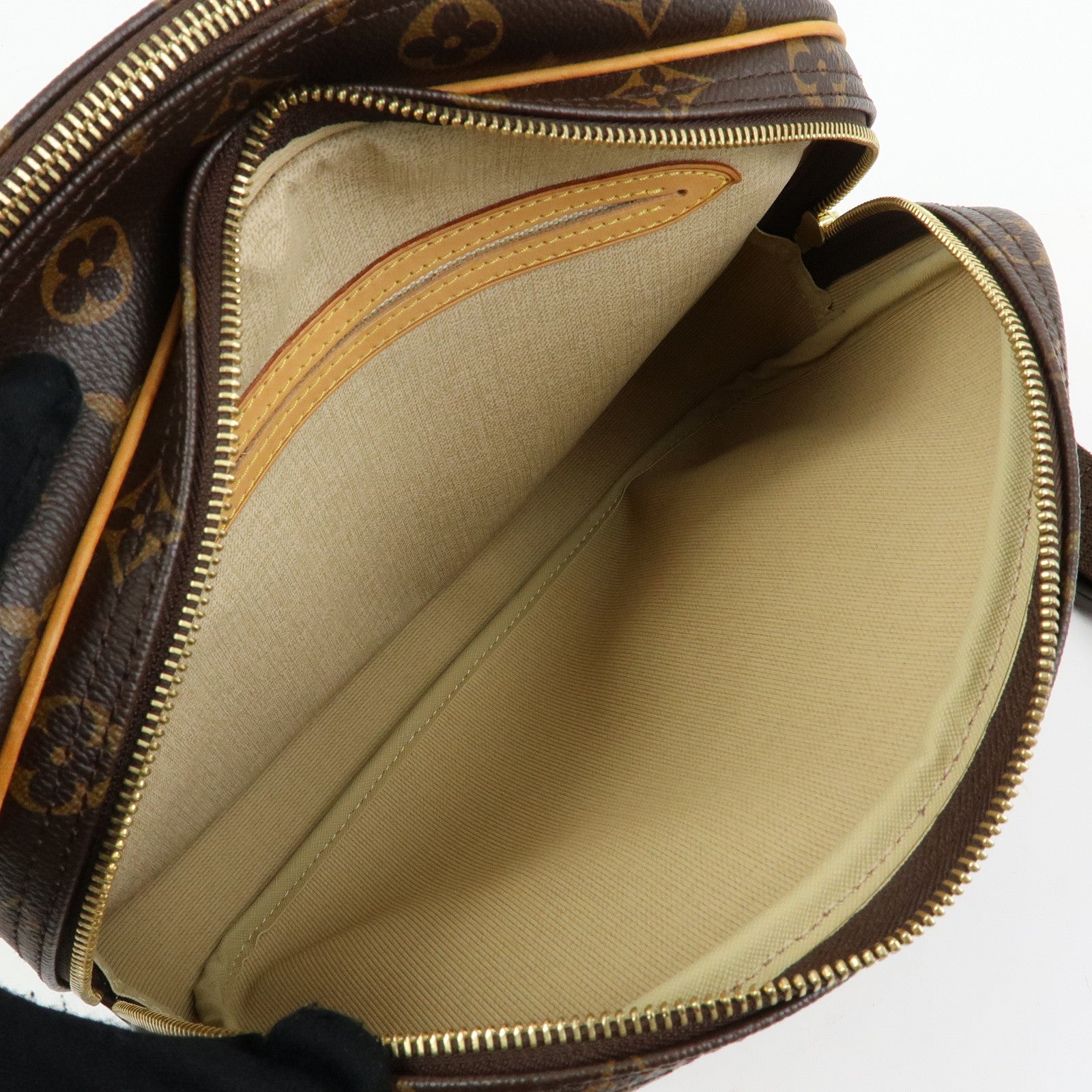 Louis Vuitton Monogram Reporter PM Shoulder Crossbody Bag M45254