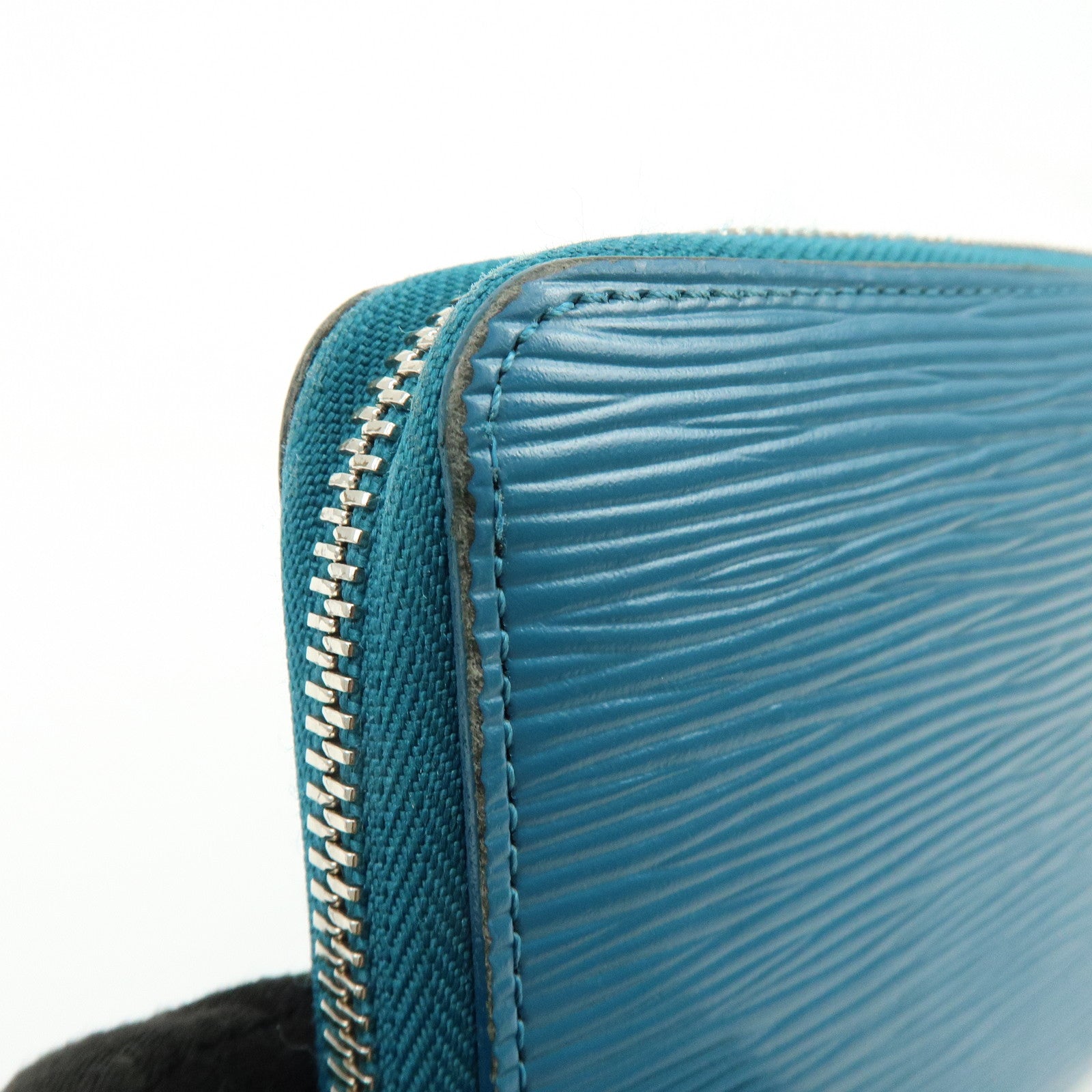 Louis Vuitton Epi Leather Zippy Long Wallet Cyan M60311