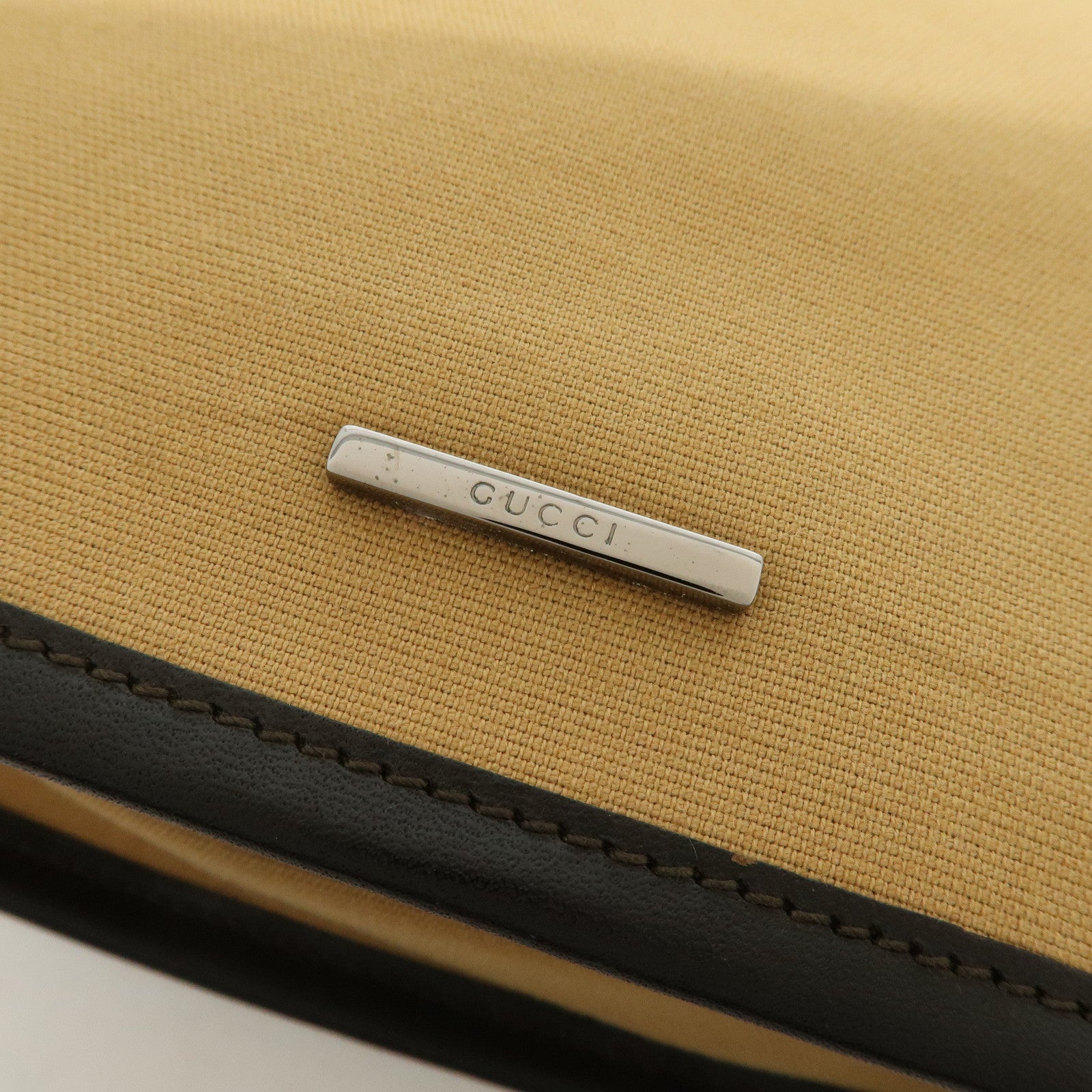 GUCCI Sherry Canvas Leather Shoulder Crossbody Bag Beige 001.4321