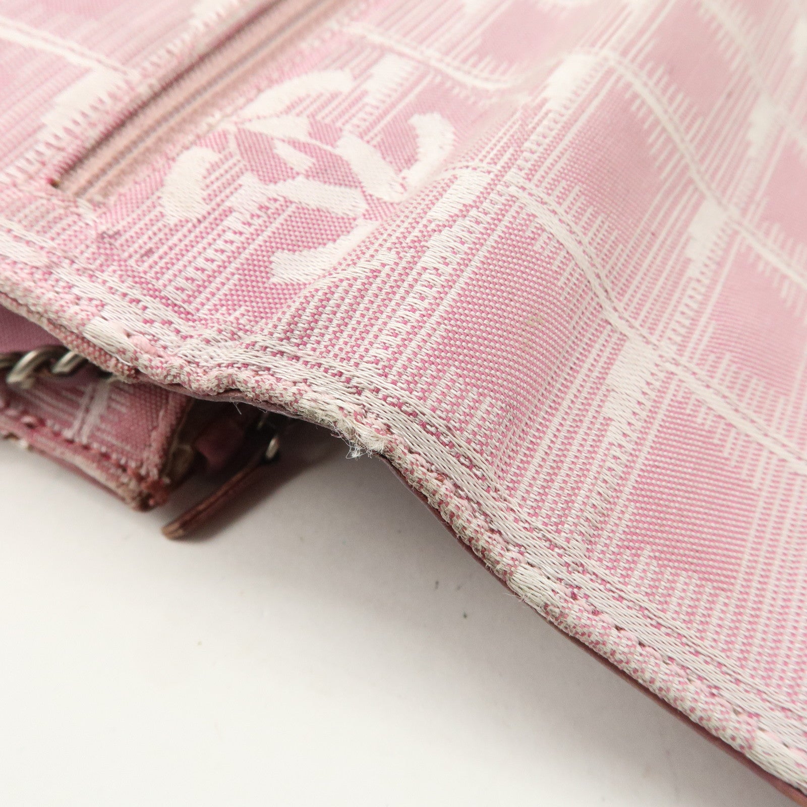 CHANEL New Travel Line Nylon Jacquard Chain Wallet Shoulder Bag 6535288 Used