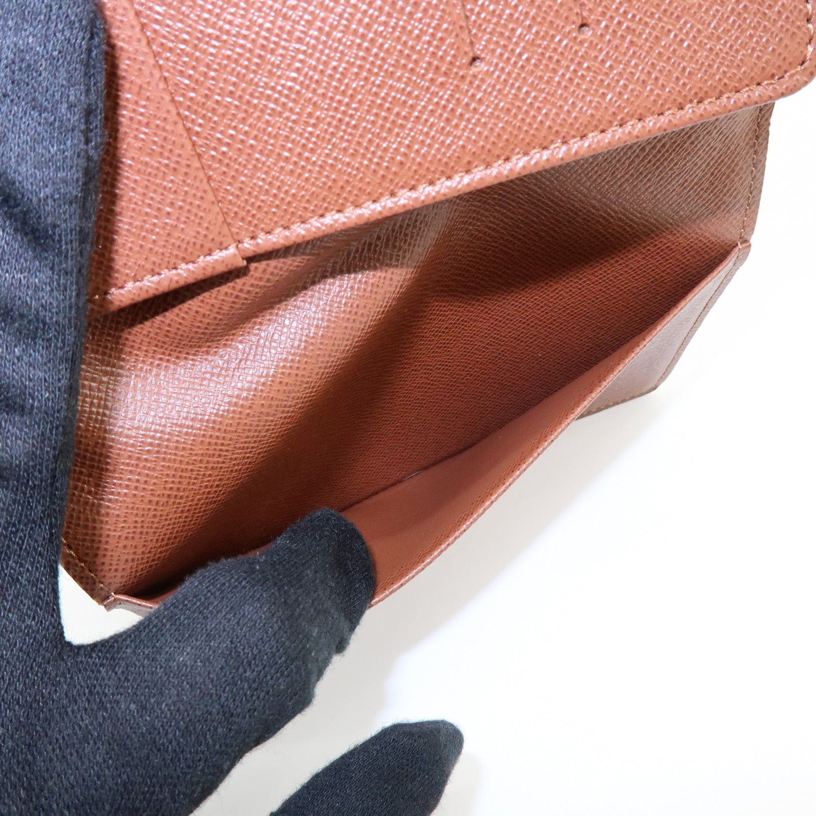 Louis Vuitton Monogram Couverture Passeport Passport Case M60181