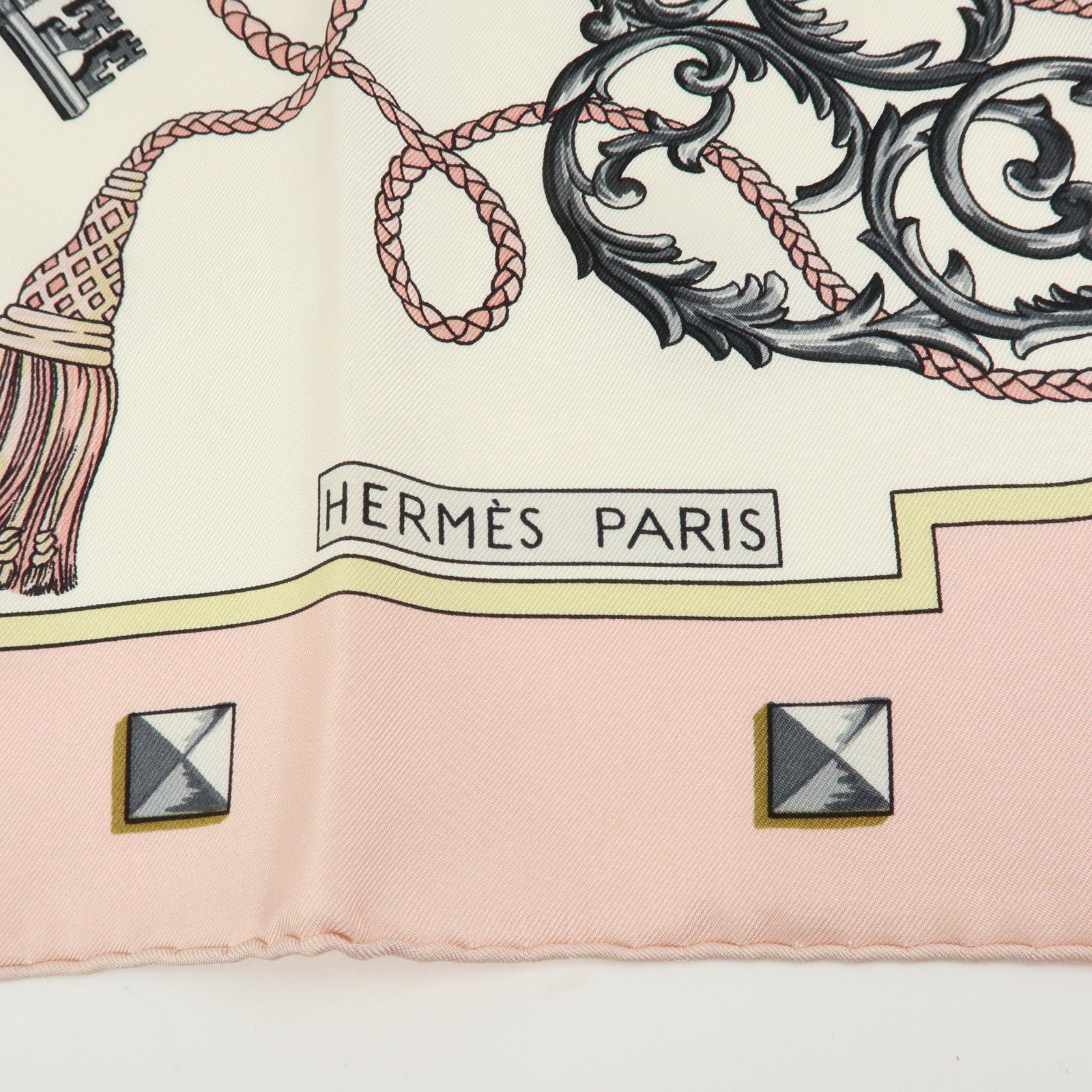 HERMES Carre 90 Silk 100% Scarf LES CLES THE KEYS RARE White Pink